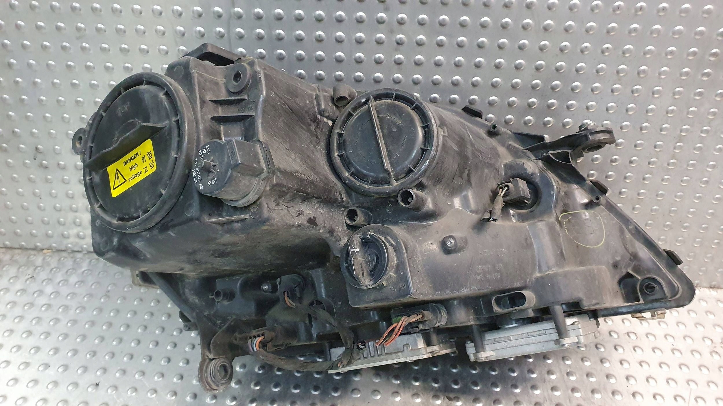 light XENON front left MERCEDES ML W164 positioning 05