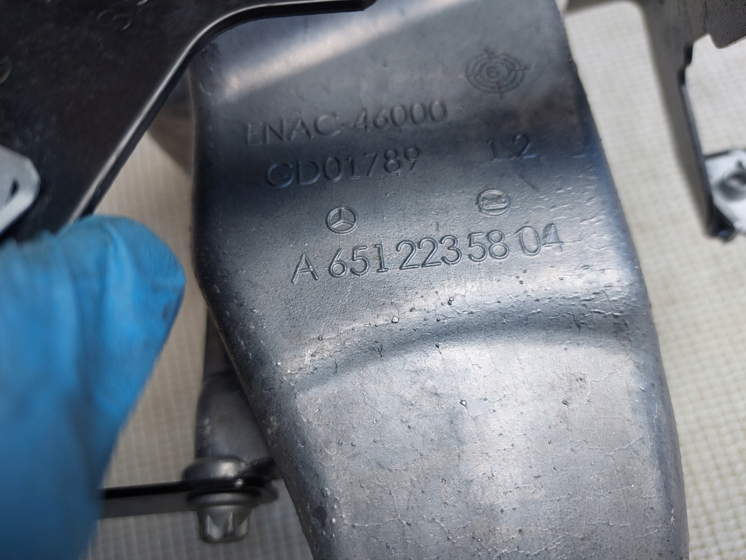 holder engine mount MERCEDES V KLASA W447 2.2 D