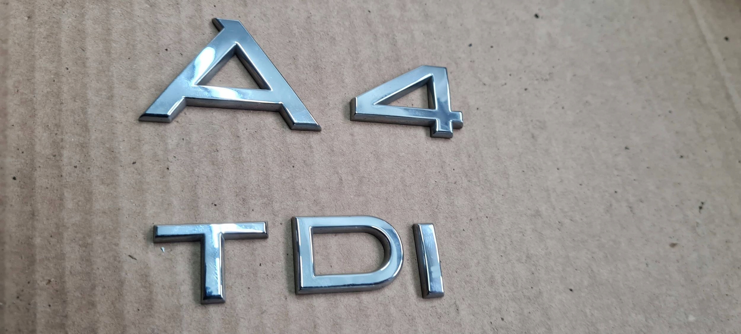 A4 B9 8W EMBLEMAT logo LOGO NAPIS bonnet boot rear part A4 TDI