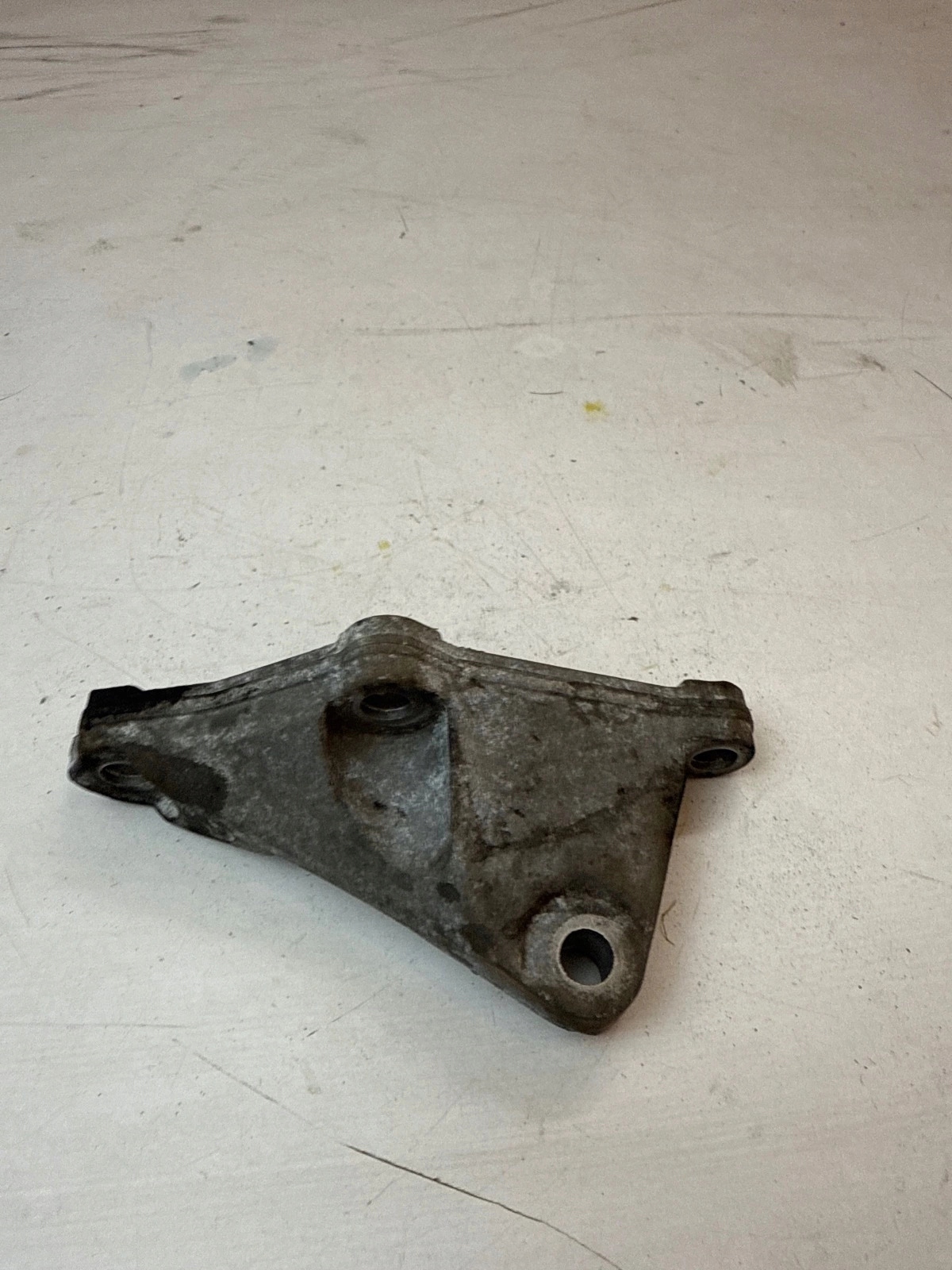 support Pompy Mini Cooper R56 1.6D