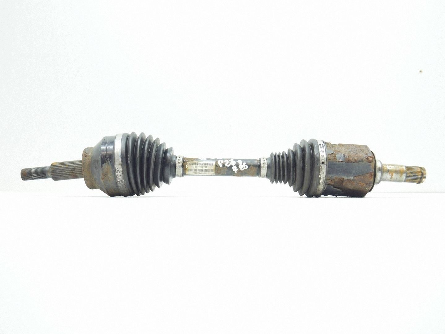 semi-axis left front left front JEEP GRAND CHEROKEE WK2 3.0 CRD P68193661AA