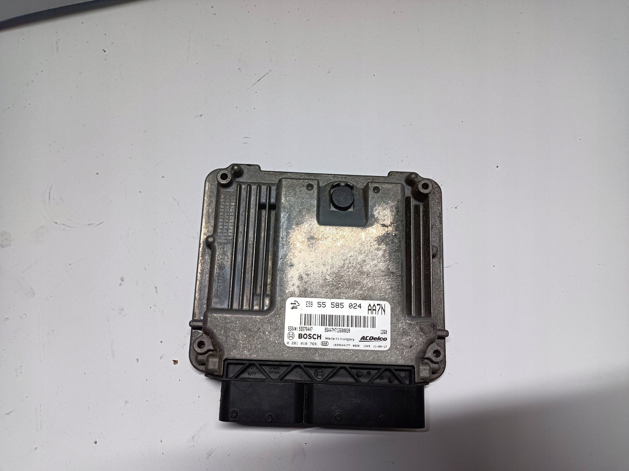 control unit of the engine Opel 2.0 CDTI 55585024