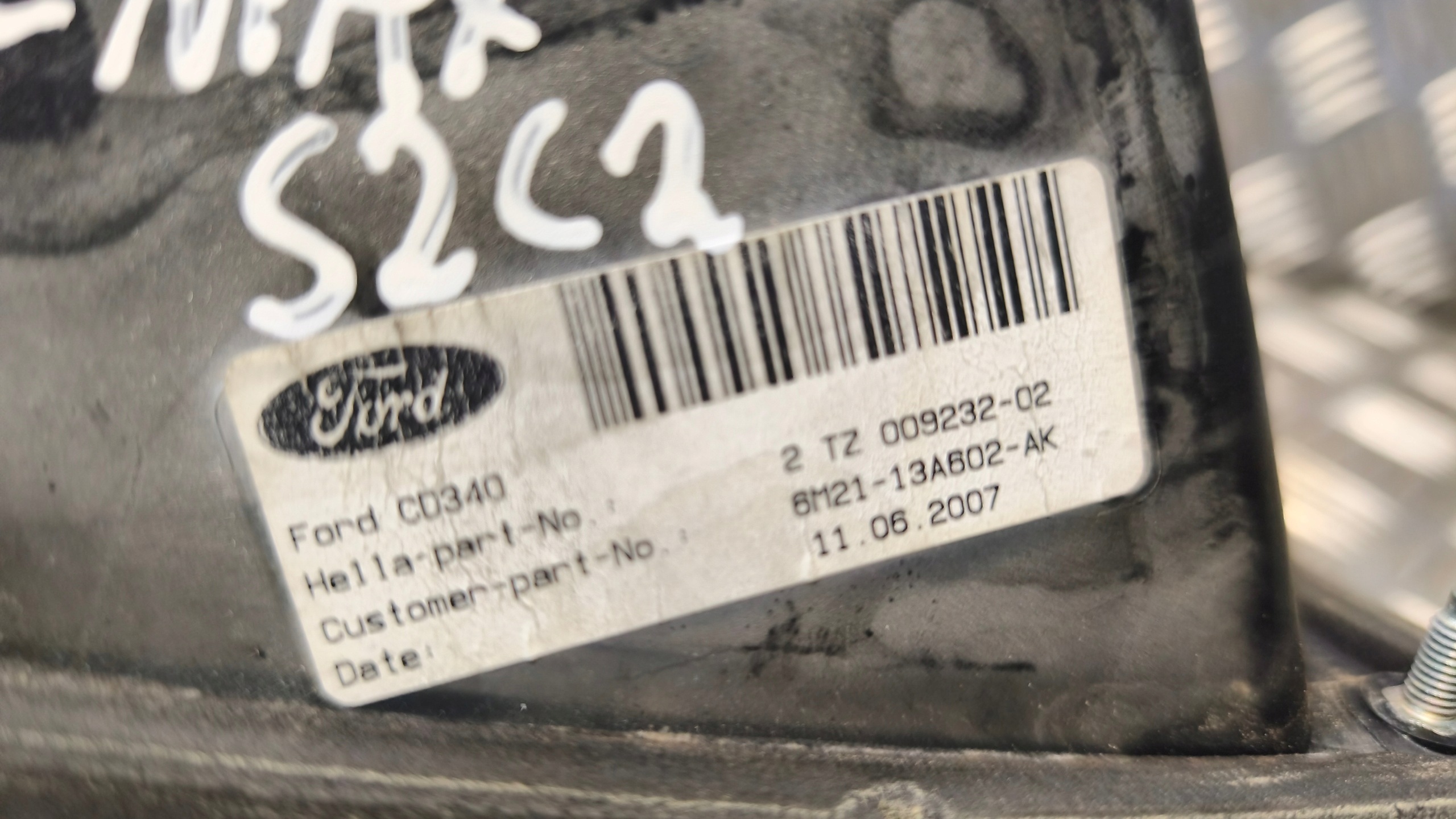 light right rear part FORD S-MAX and 2007r 6M21-13A602-AK