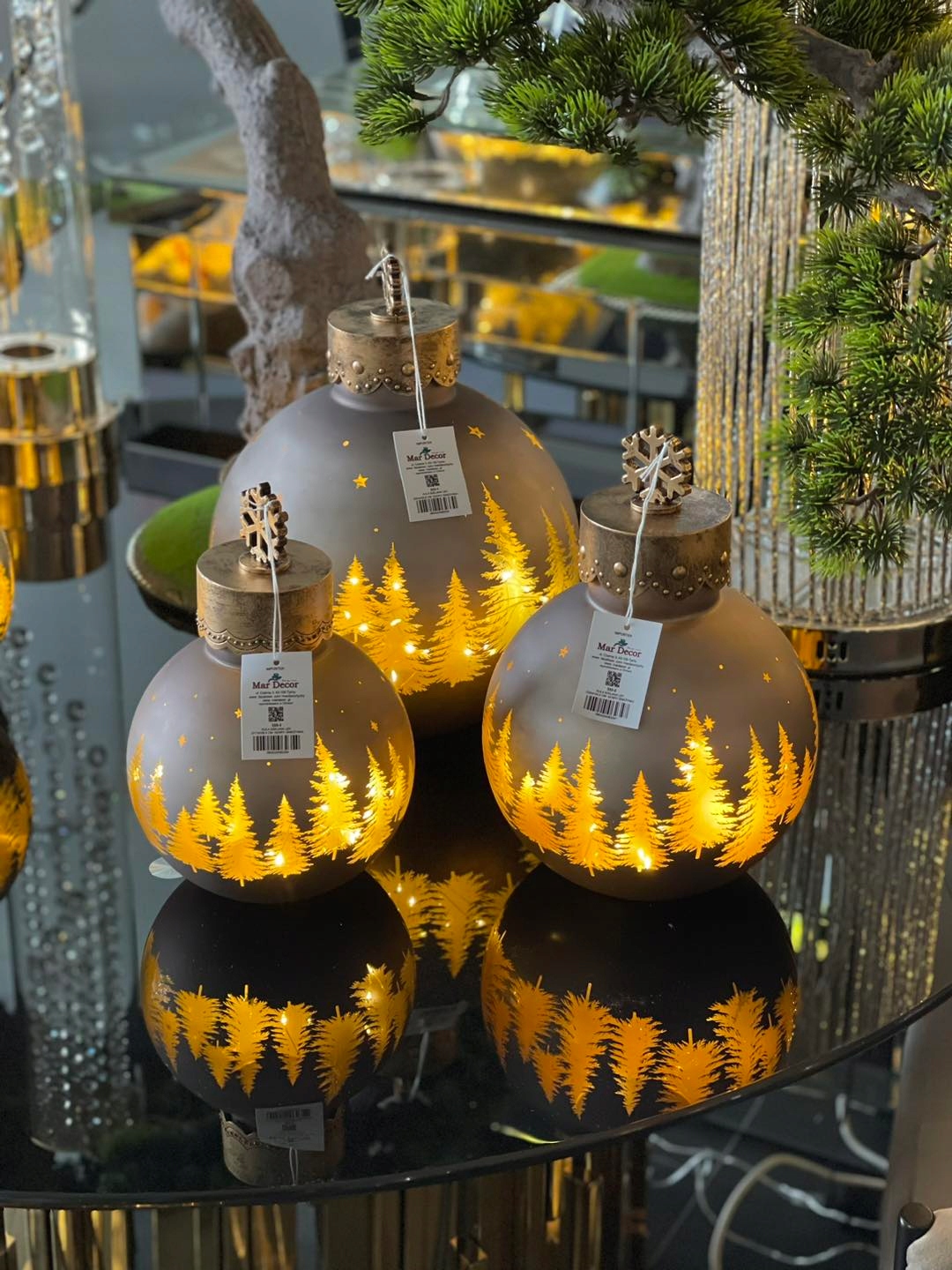 BOMBKA SZKLANA LED ŚWIECĄCA DO POSTAWIENIA DEKORACJA 26,5 CM ZŁOTA SZARA Marka inna