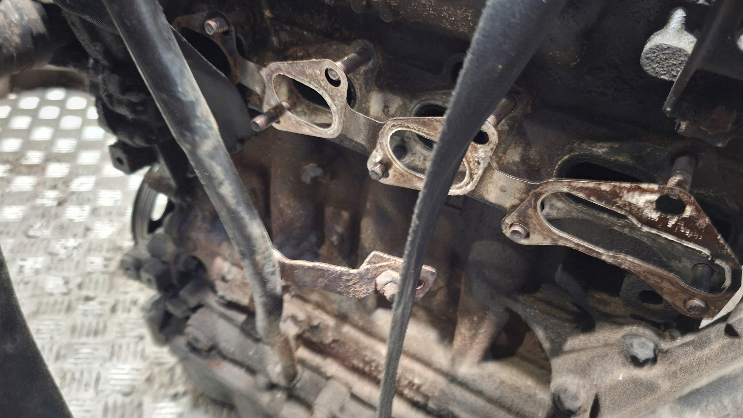 engine unprotected pillar OPEL ASTRA G 1.2 X12XE