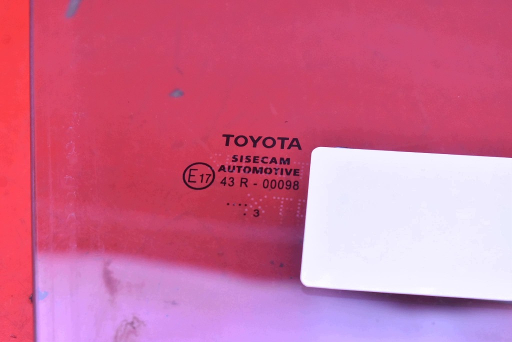 window side right front front TOYOTA COROLLA E21 sedan 18-25
