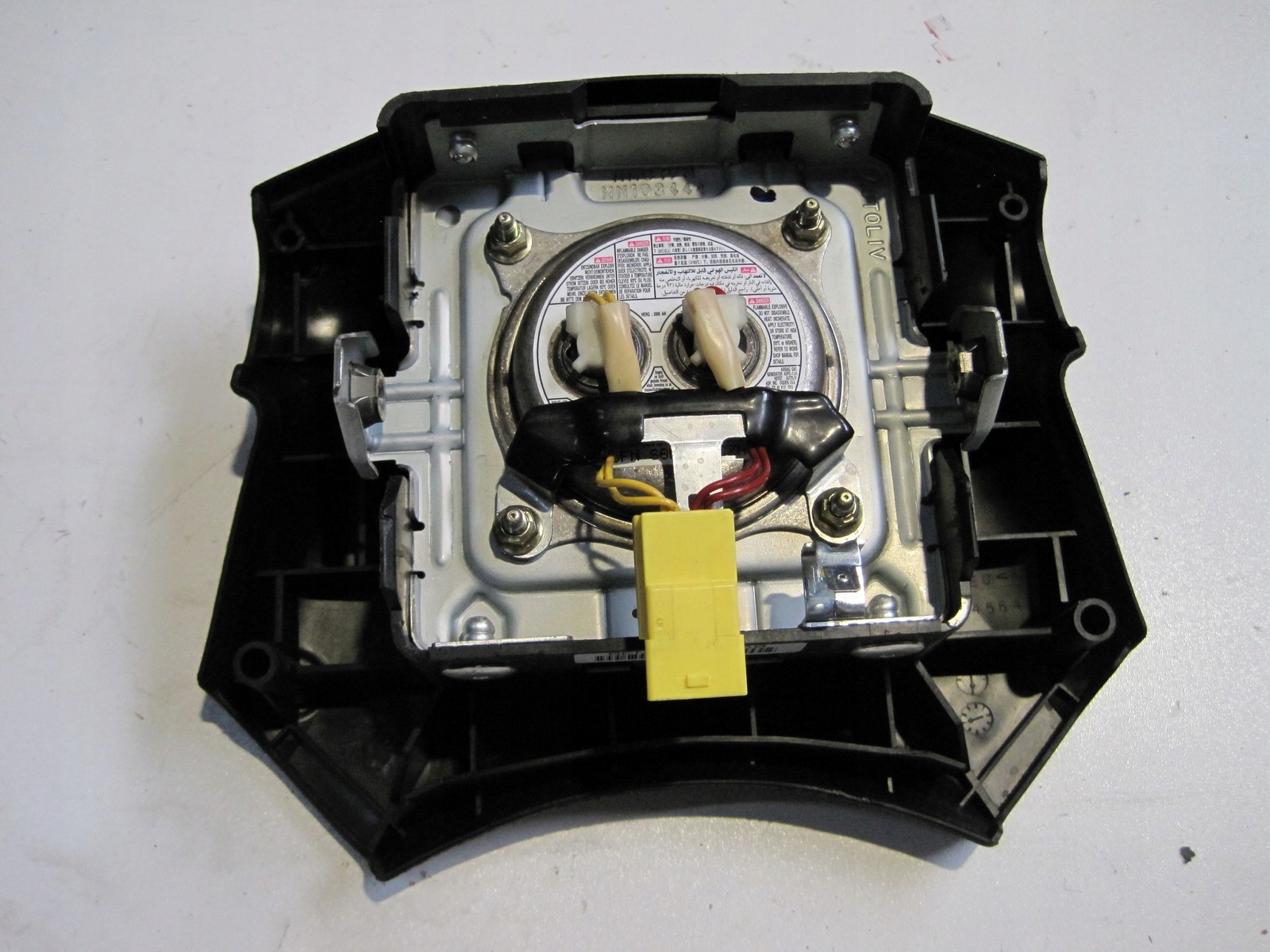 AIRBAG CHAUFFEURS VOLANT MITSUBISHI GRANDIS