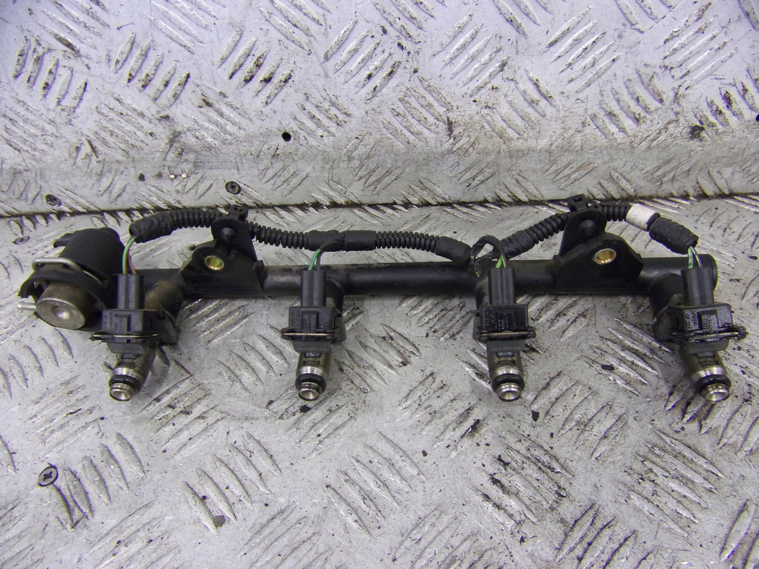 2N1U9F593KA - ИНЖЕКТОРЫ ДЛЯ FORD FIESTA MK 6