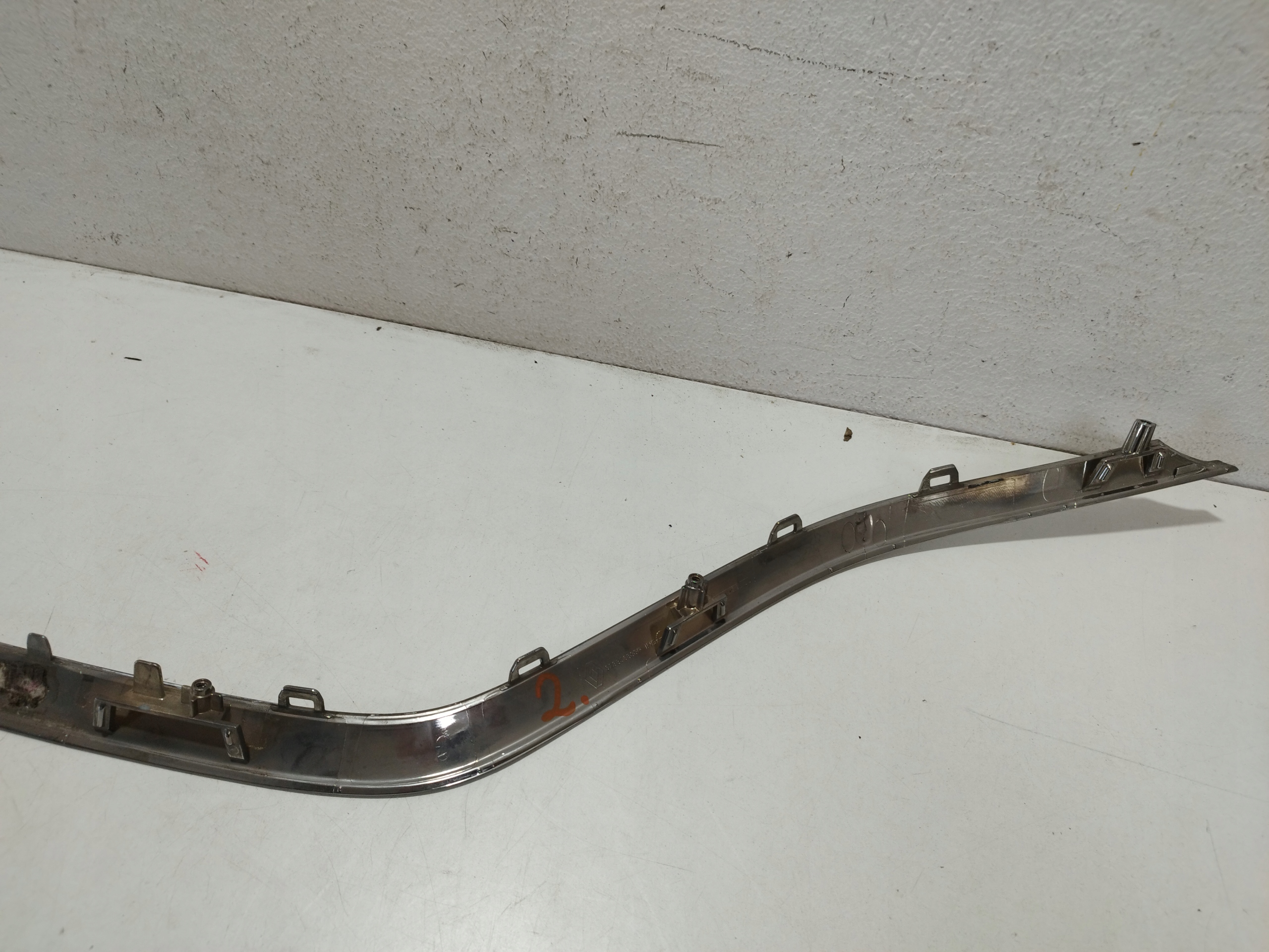 RENAULT KADJAR LISTWA CHROM ATRAPY 623856800R Wersja Europejska