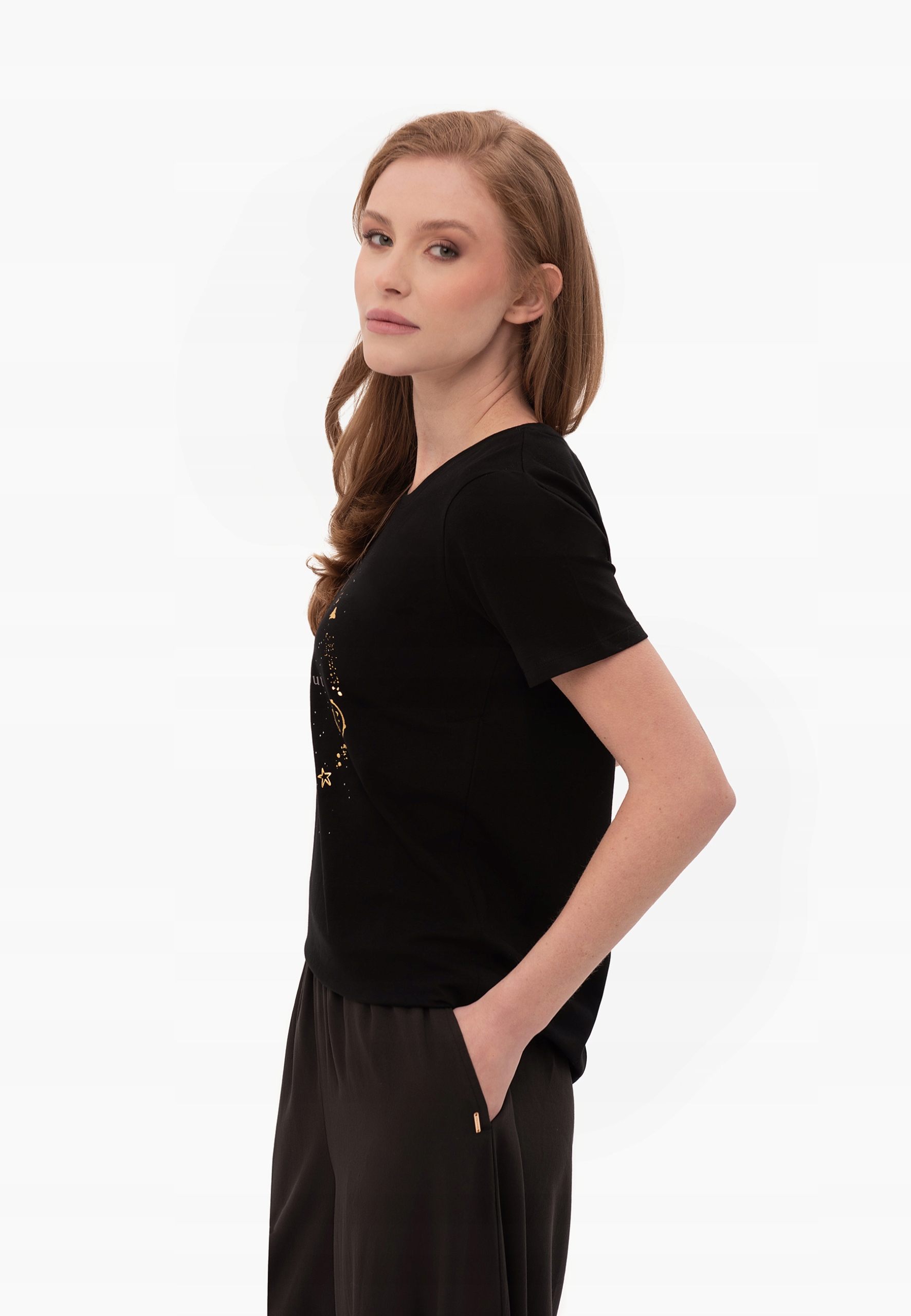 DAMSKA KOSZULKA BAWEŁNIANA Z NADRUKIEM CZARNA VOLCANO T-ASTRO L Rozmiar L