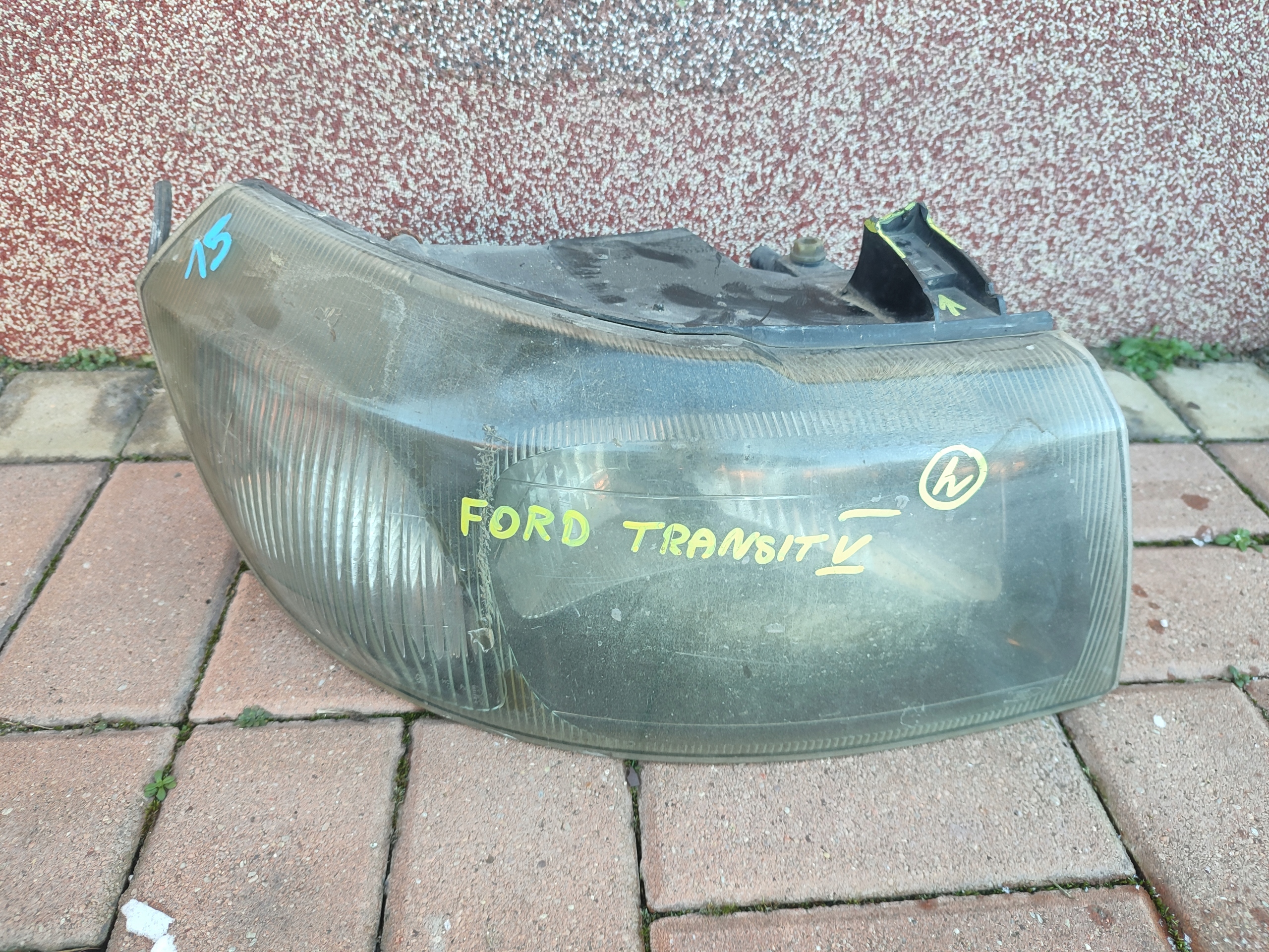 light right front front Ford Transit V