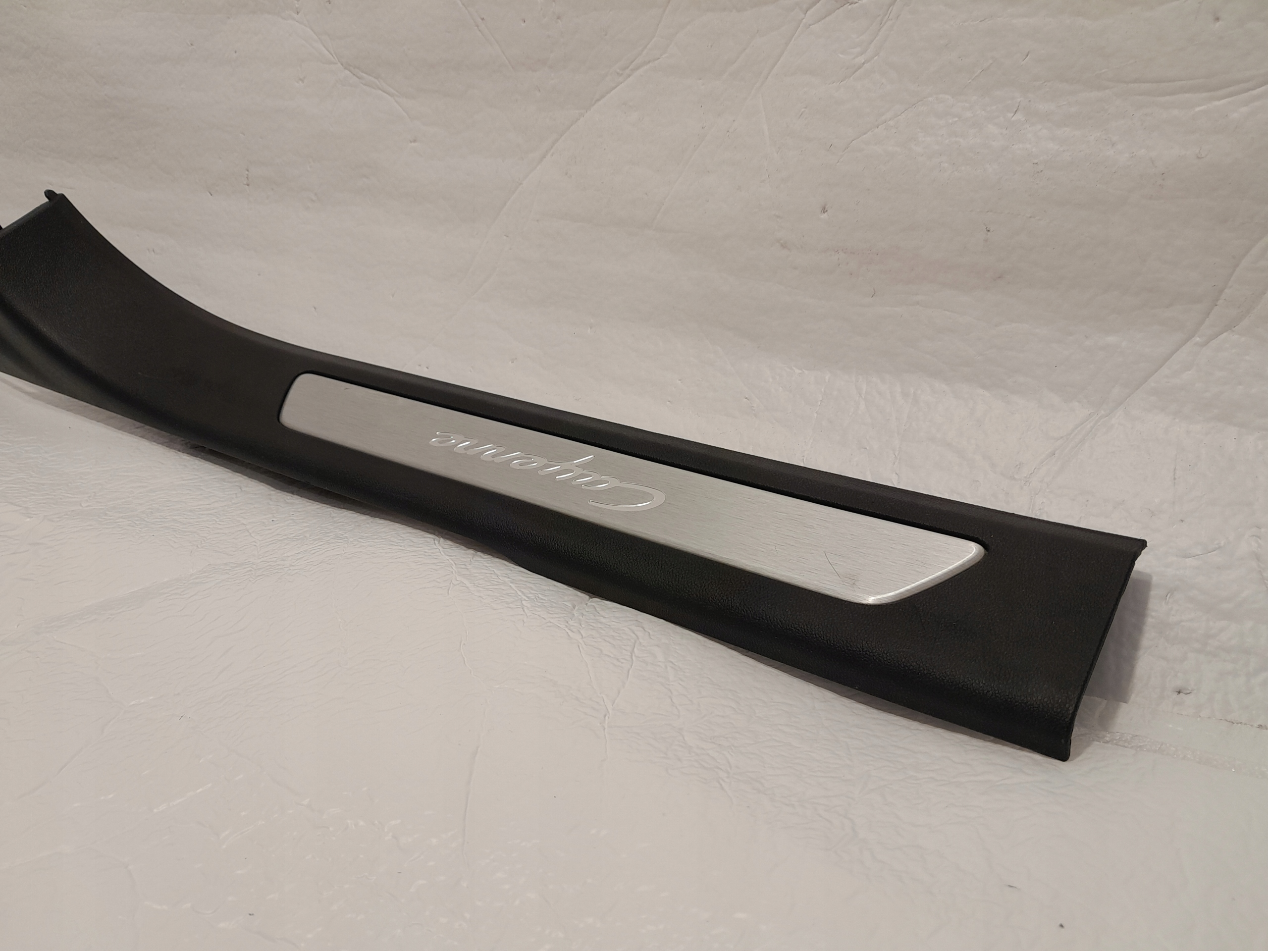 PORSCHE CAYENNE 9Y moulding threshold left 760853845A