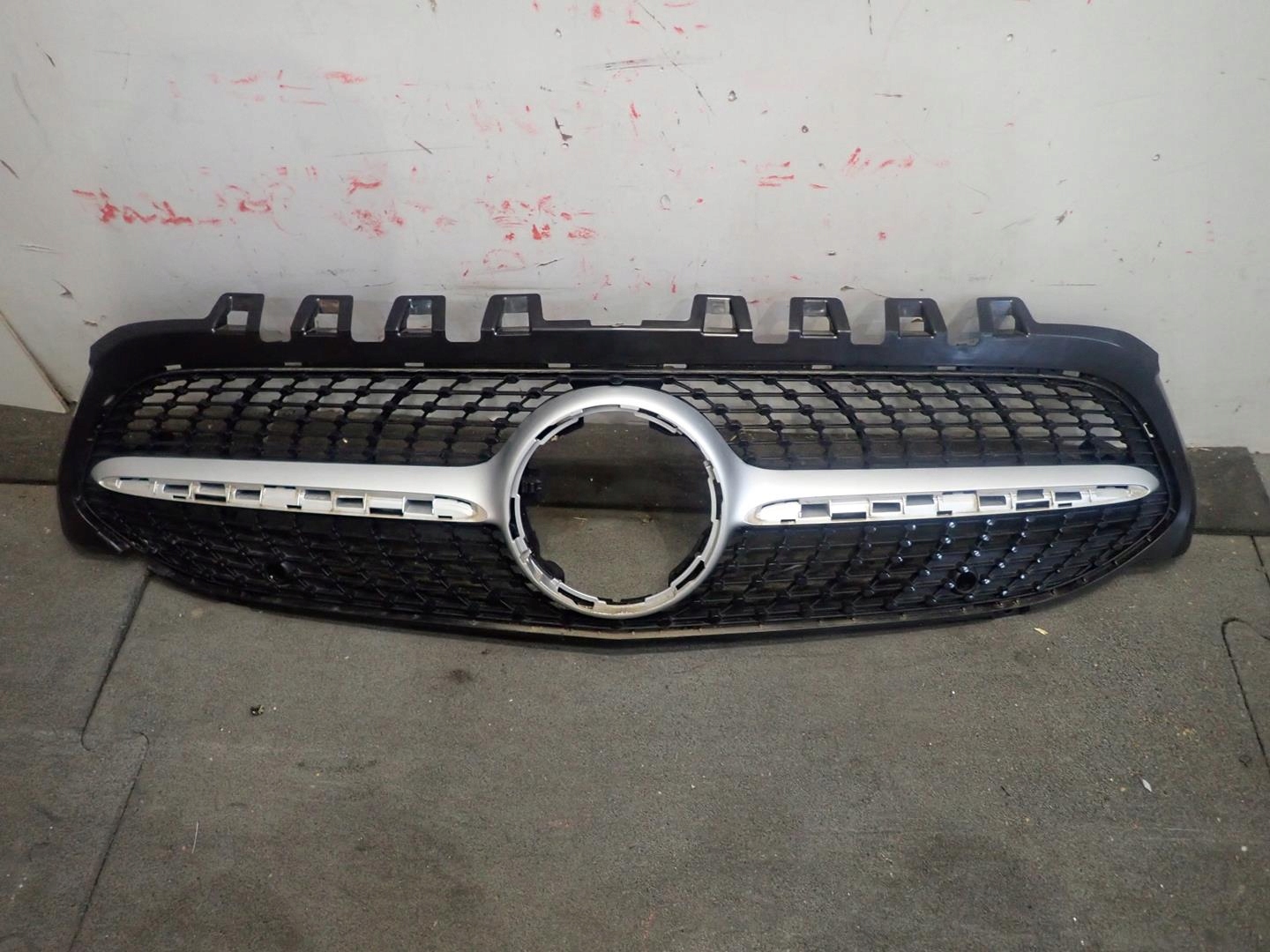 grille MERCEDES A-KLASA W177 2018- A1778880200