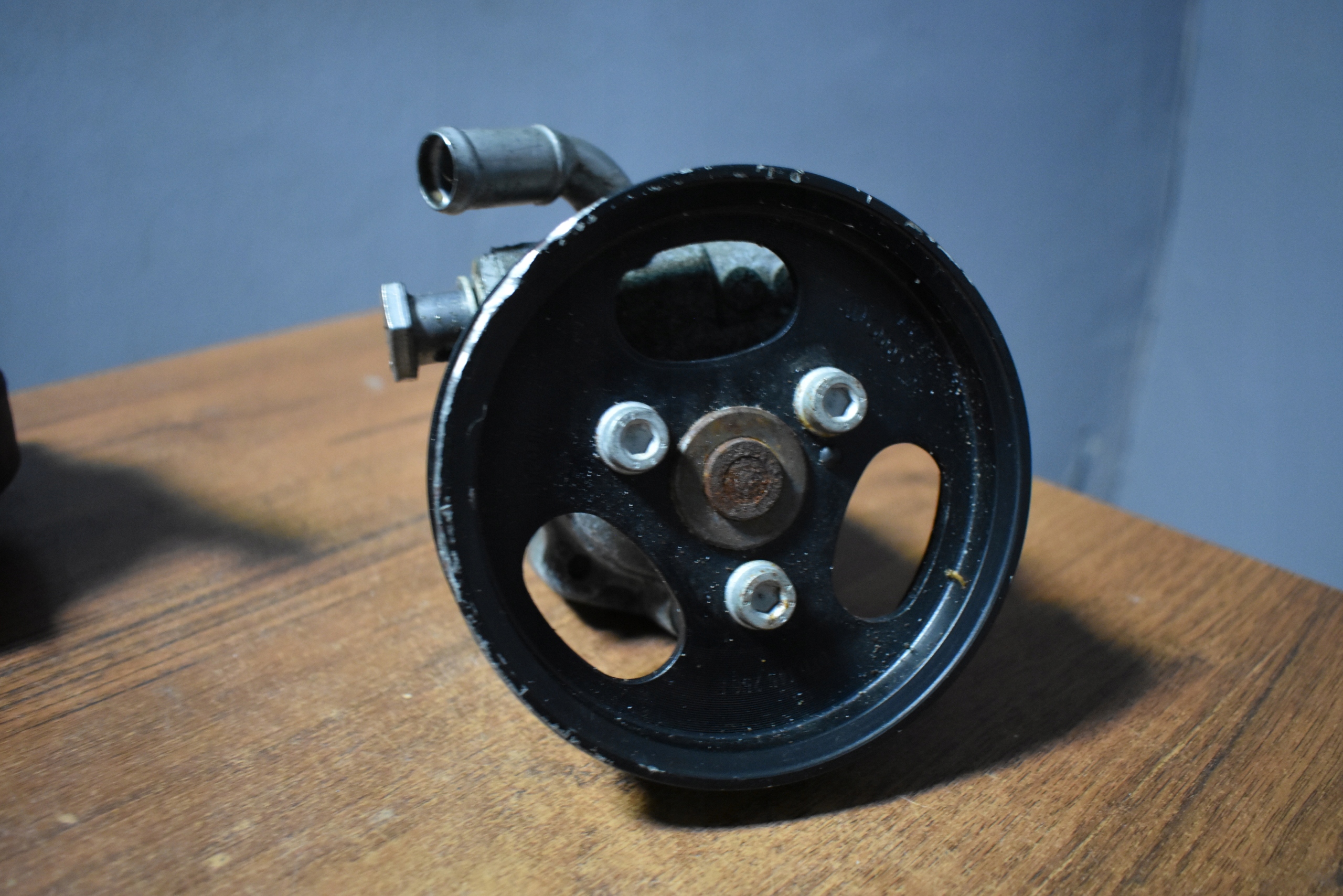 IDEALNA servo pump BENTLEY GT GTC V12 LIFT 1