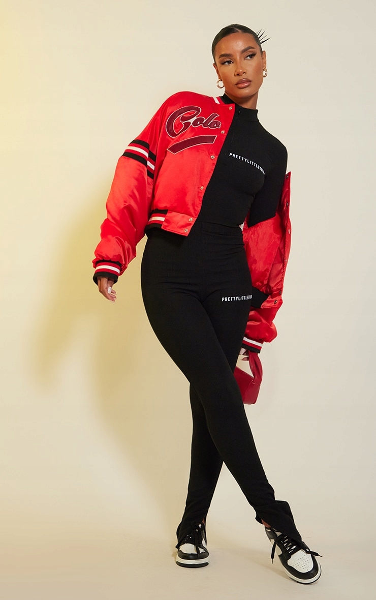 PRETTYLITTLETHING CZARNE SWETERKOWE BODY ZAMEK NAPIS CASUAL R.36 B519103 Rozmiar S (36)