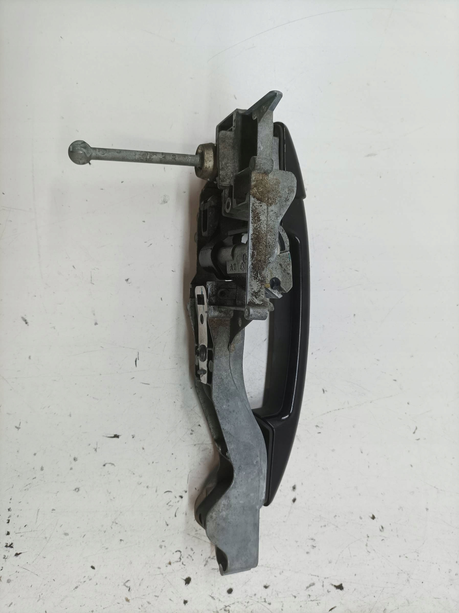 handle exterior left front KTVD Peugeot 208 and (2012- )