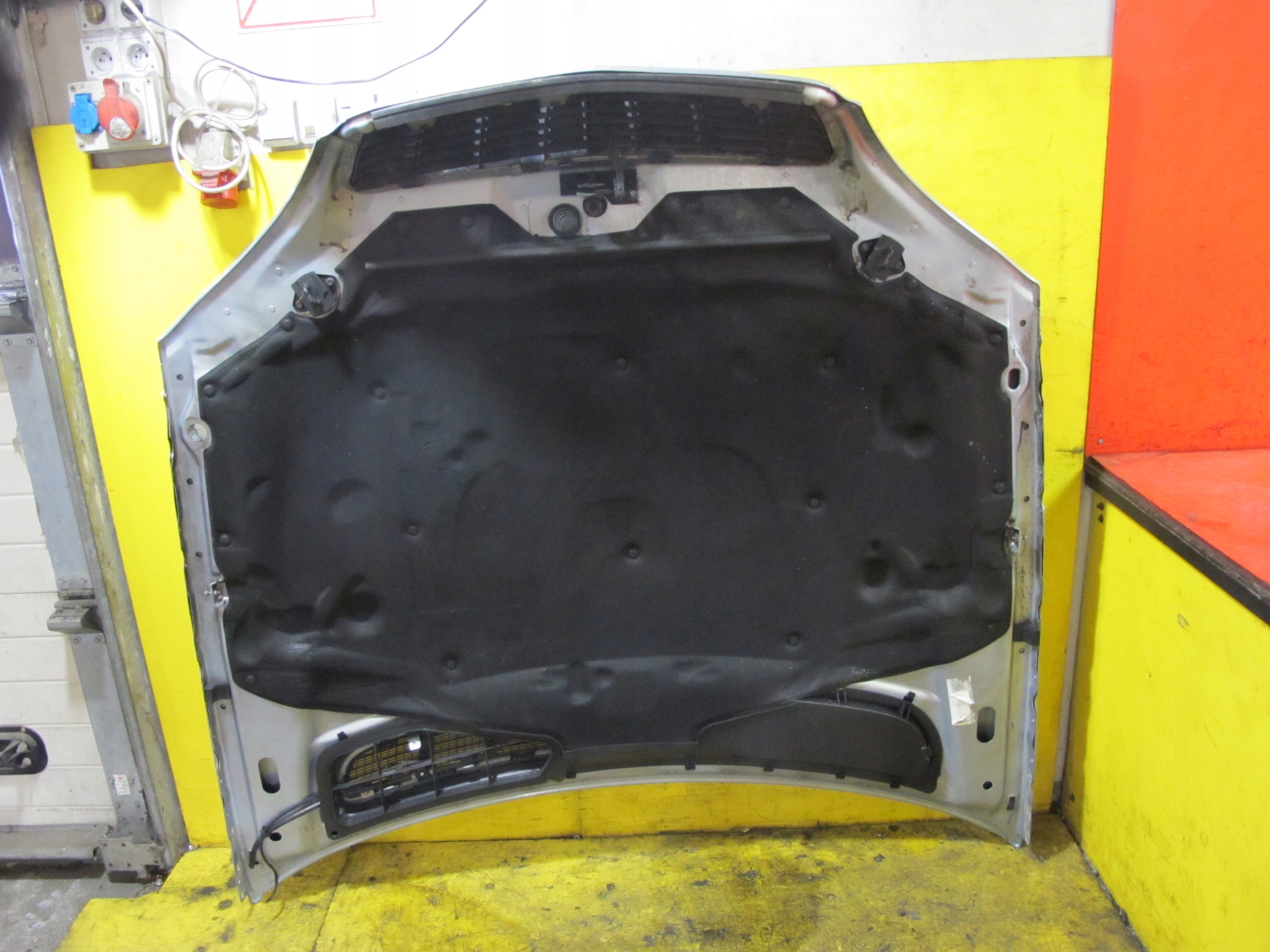 MERCEDES W220 S-KLASA bonnet front grille 347