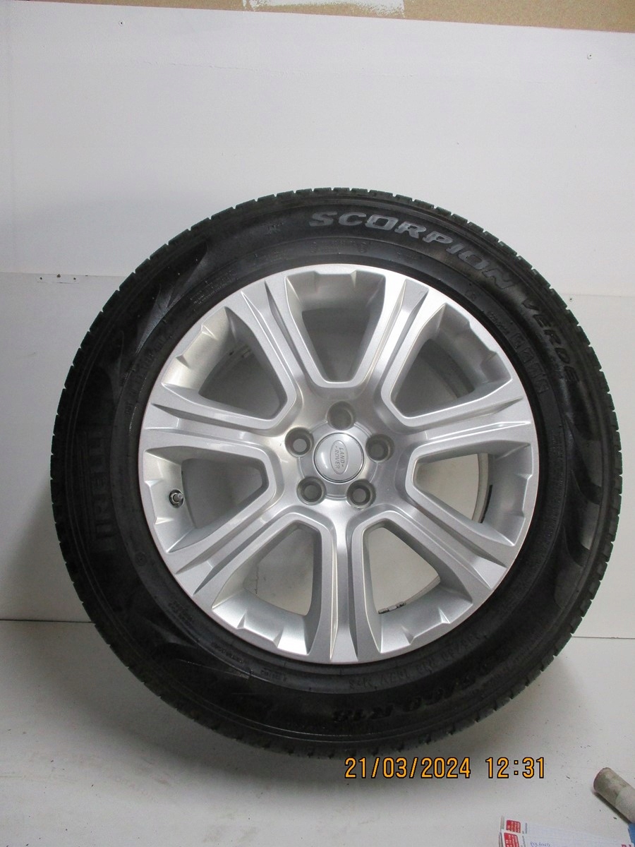 wheels discs tyres Range Rover Evoque R18
