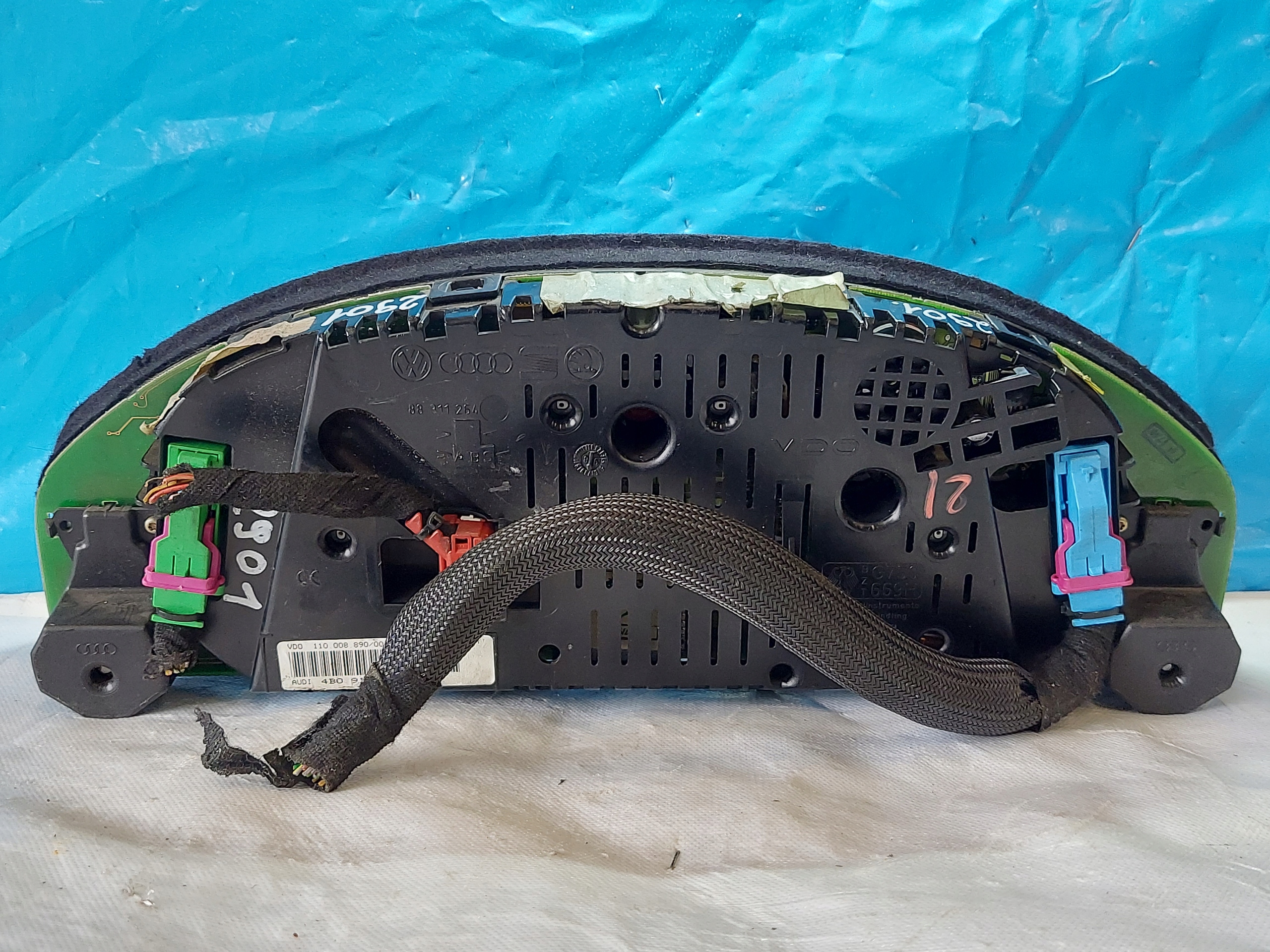 dials clock A6 C5 2.5 TDI 4B0919880G
