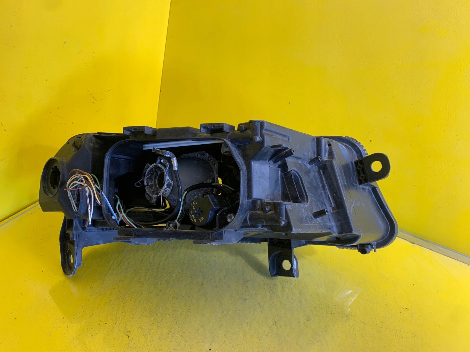 light left front AUDI A6 C6 4F0 BI-XENON 4F0941003