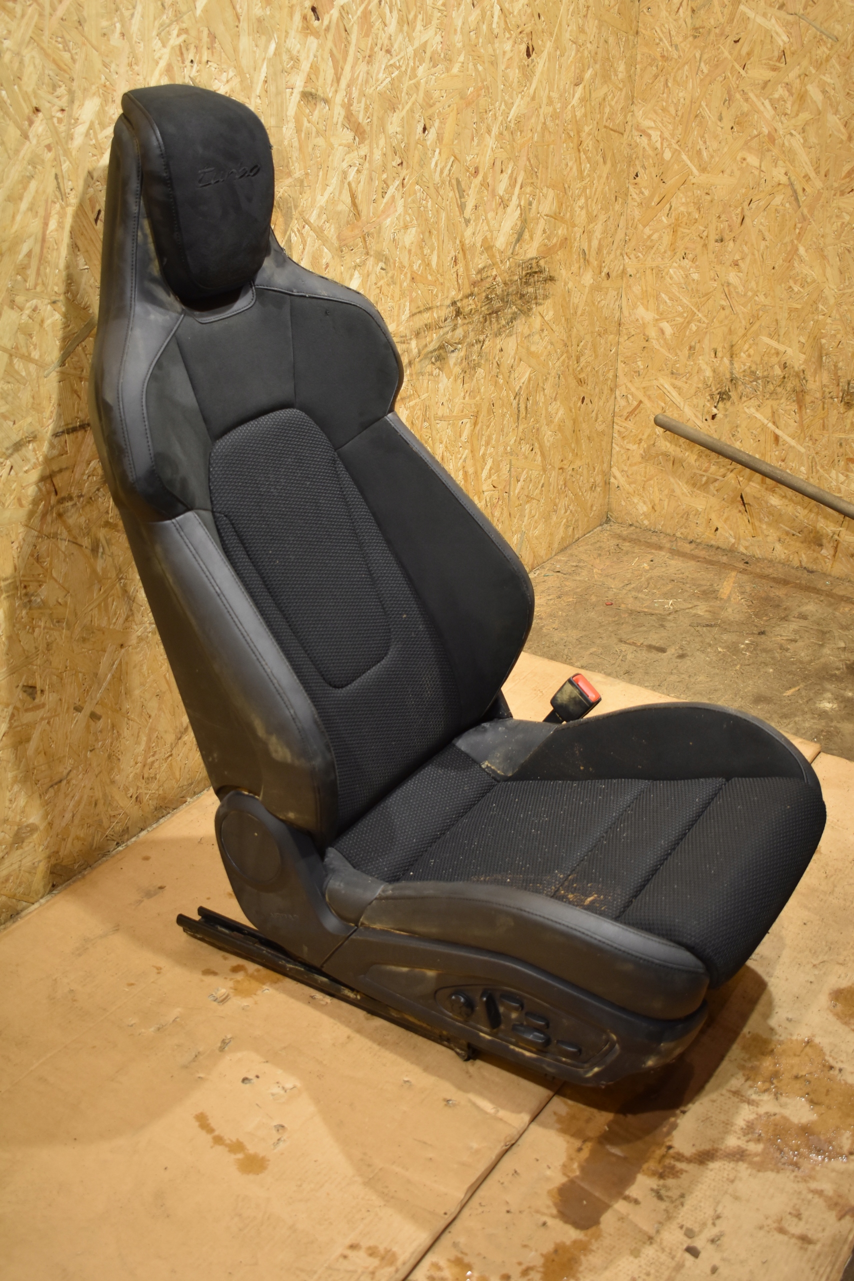 seat support right front + airbag PORSCHE TAYCAN 1