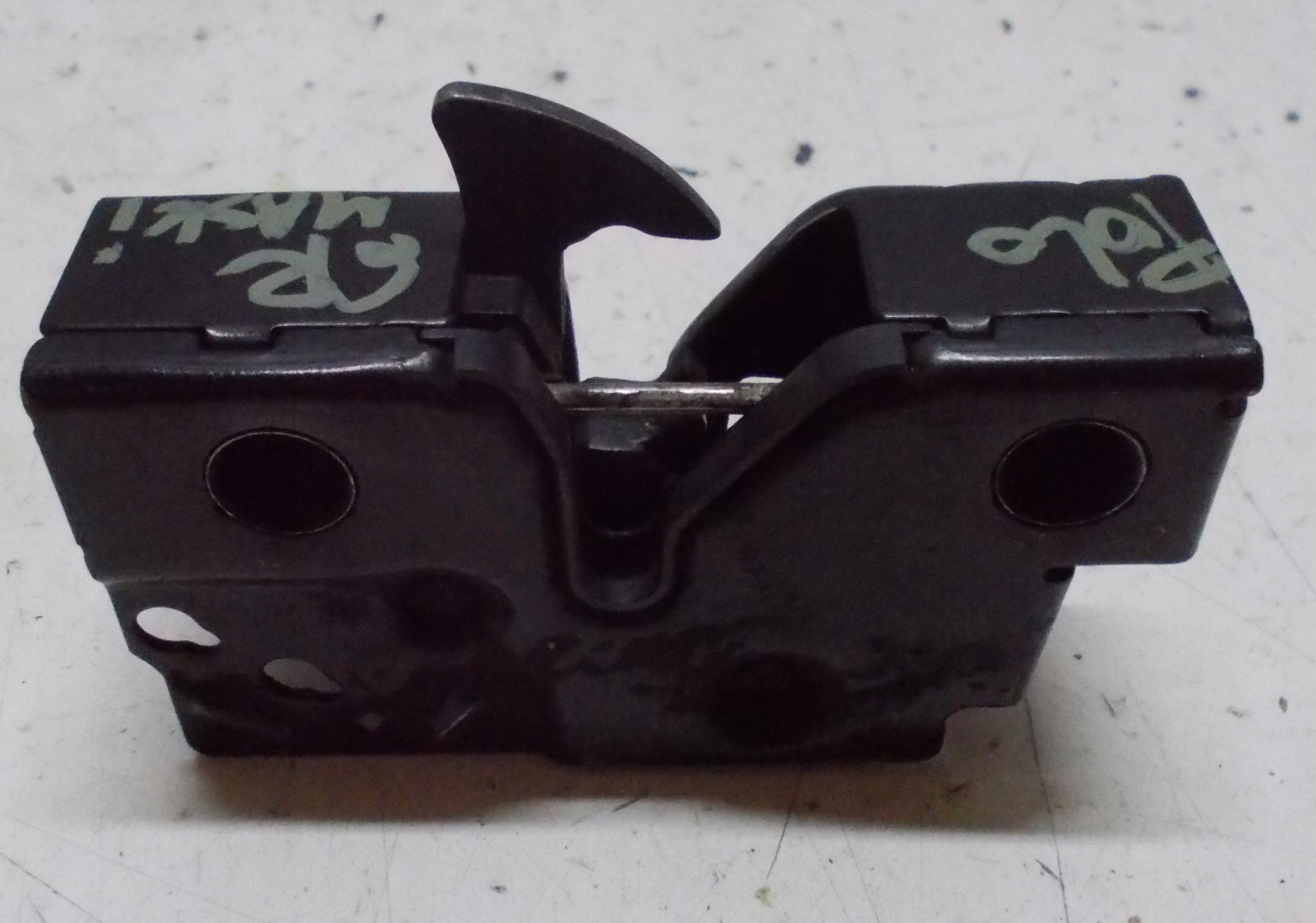 VW POLO 6R 1.2 TSI 14R bonnet latch lock 6C1823509