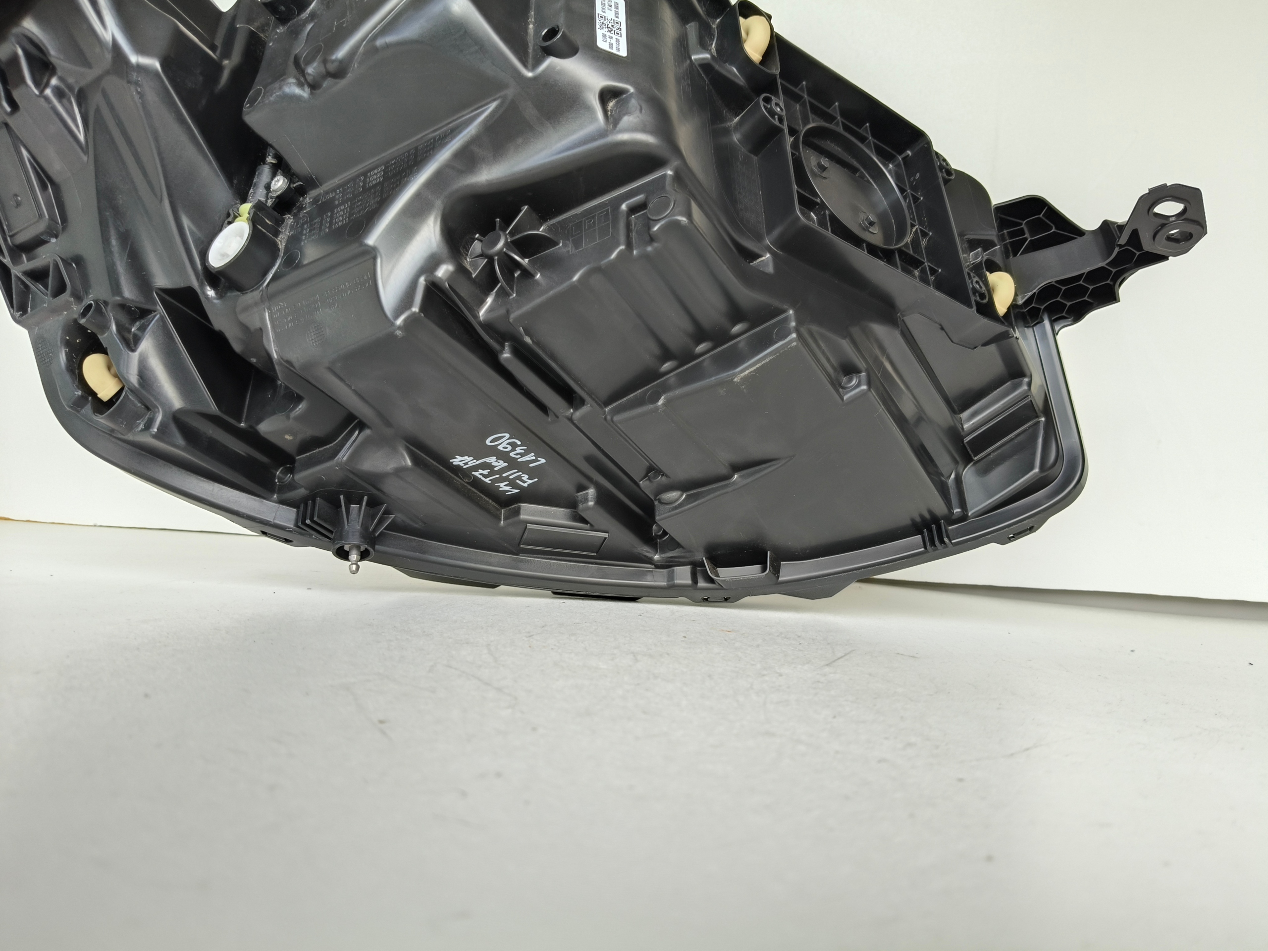 light left REFLEKTOR VW T7 7T 7T0 25- LIFT FULL LED