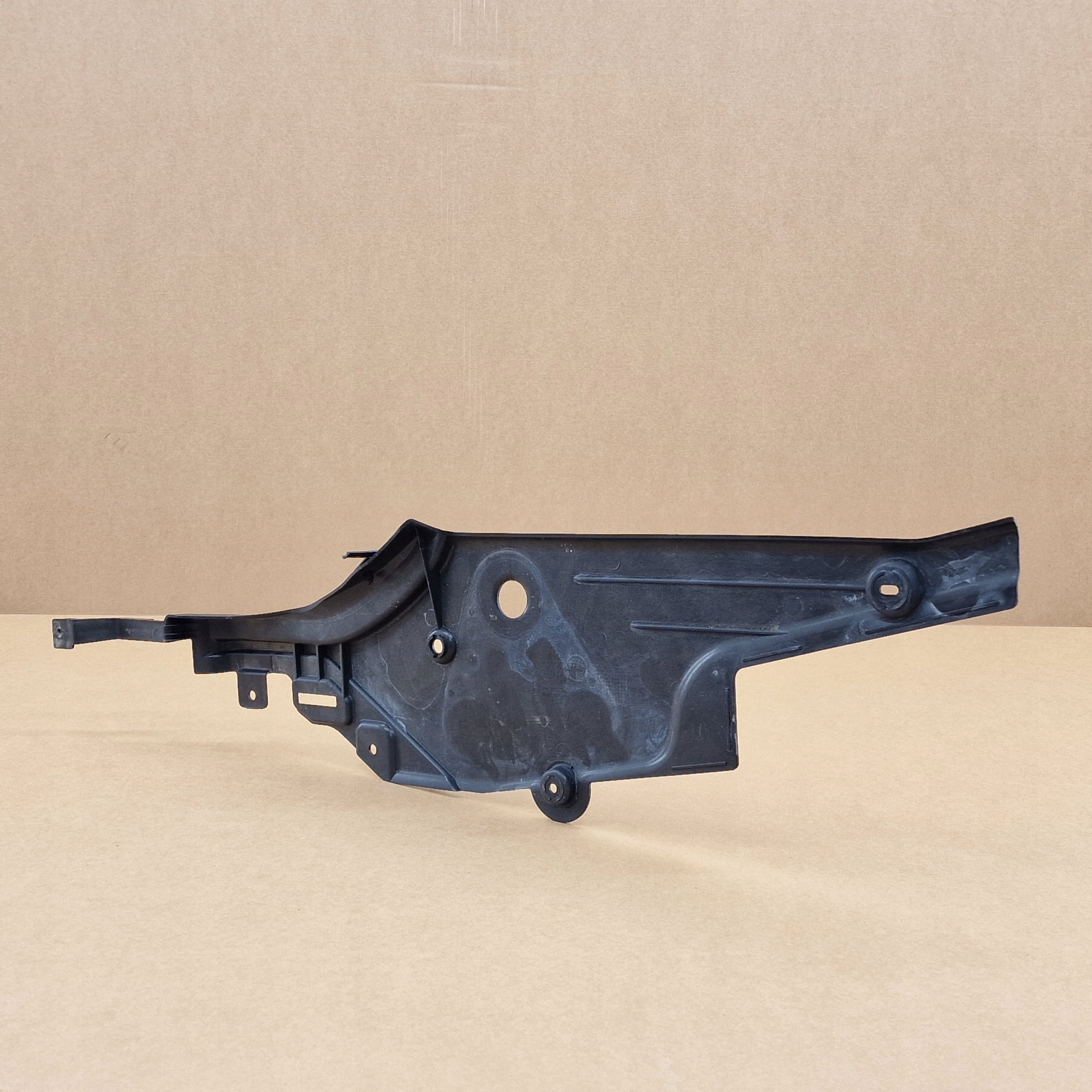 left front cover chassis VOLVO EX90