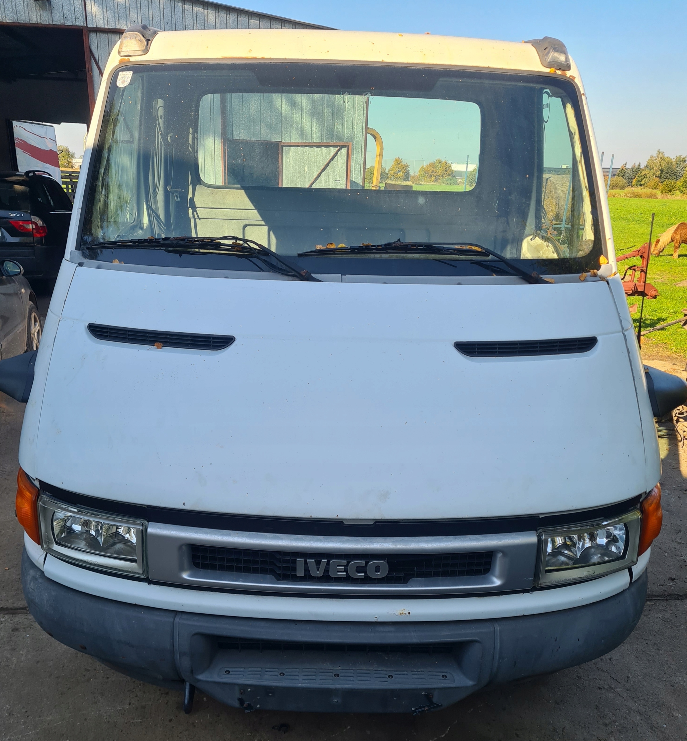 4 - IVECO DAILY 99-06 ПЕРЕДНЯЯ ПОЛНАЯ МАСКА ЛАМПЫ