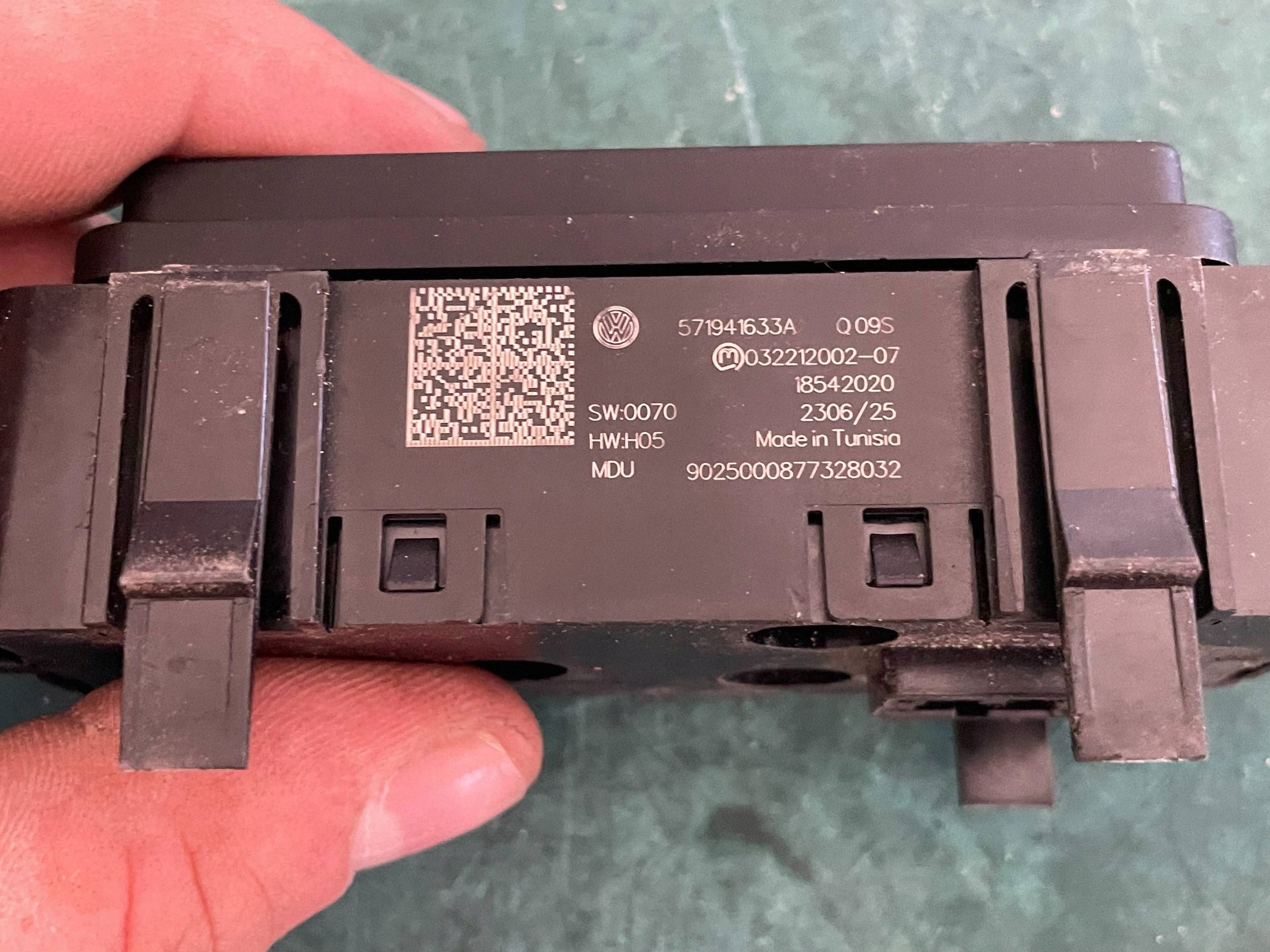 interruttore luci VOLKSWAGEN TIGUAN 571941633A @M