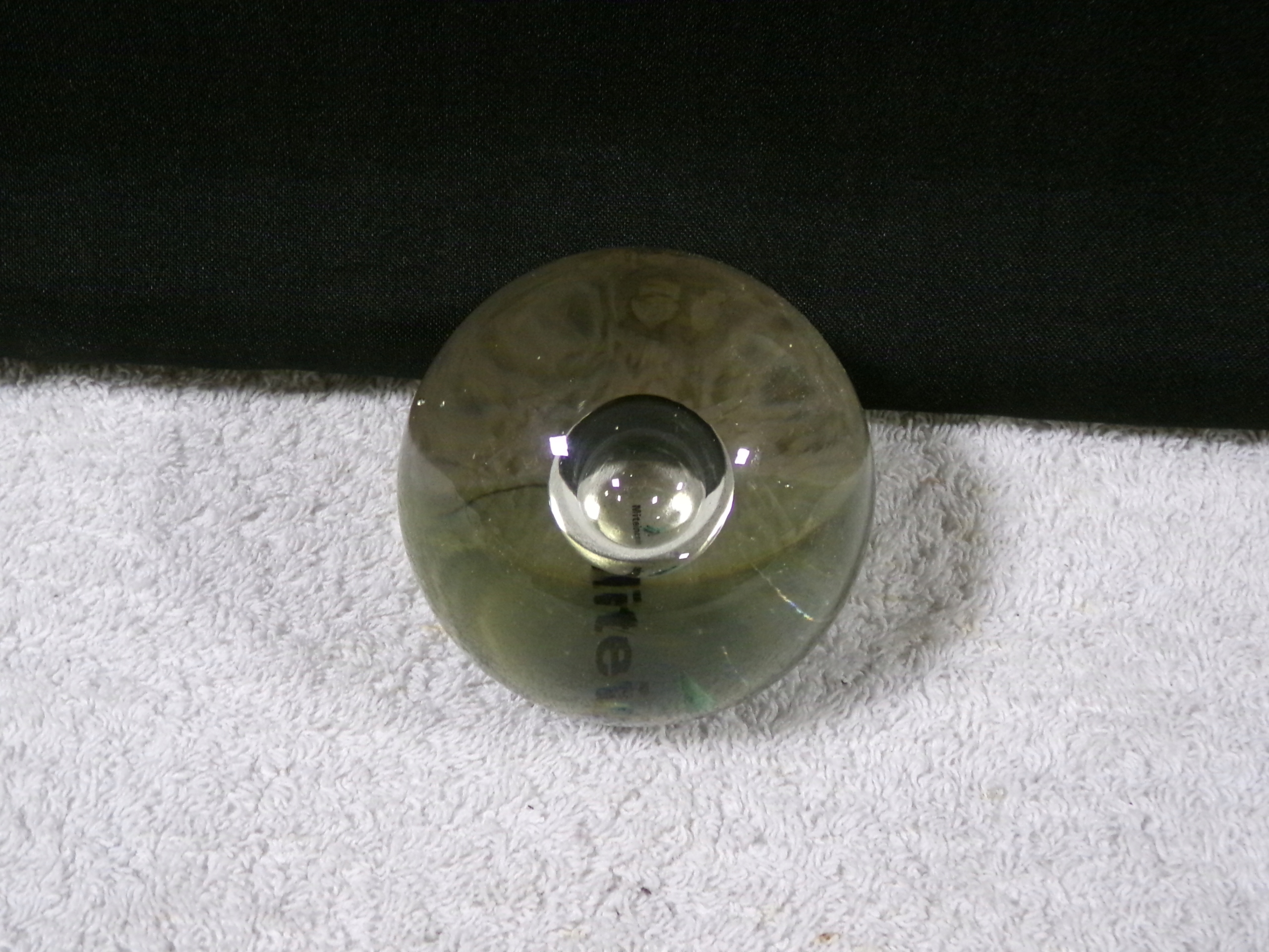 PIĘKNY ZE SZKŁA PRZYCISK