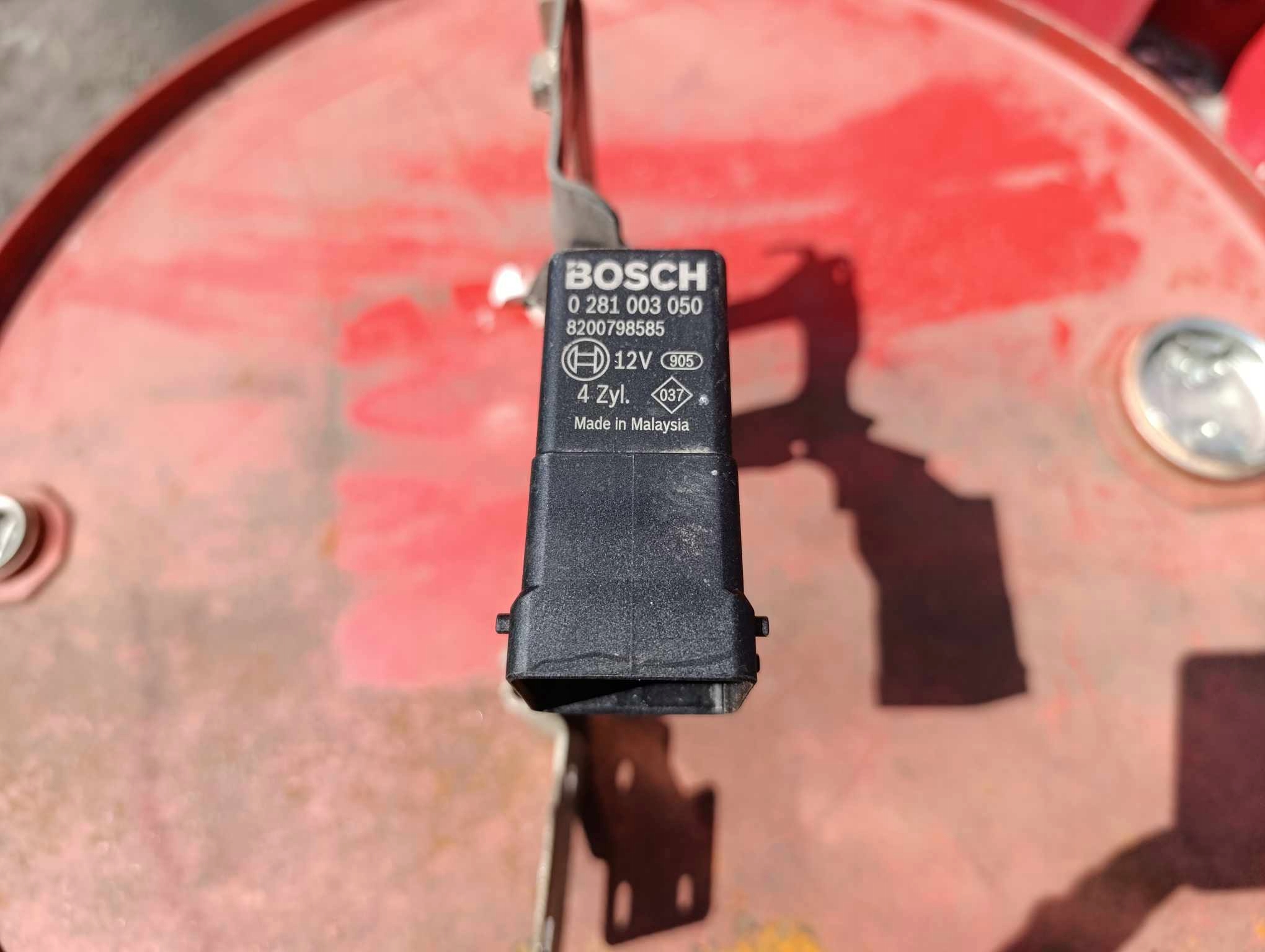 PRZEKAŹNIK ŚWIEC ŻAROWYCH NISSAN 1.6 DCI 8200798585