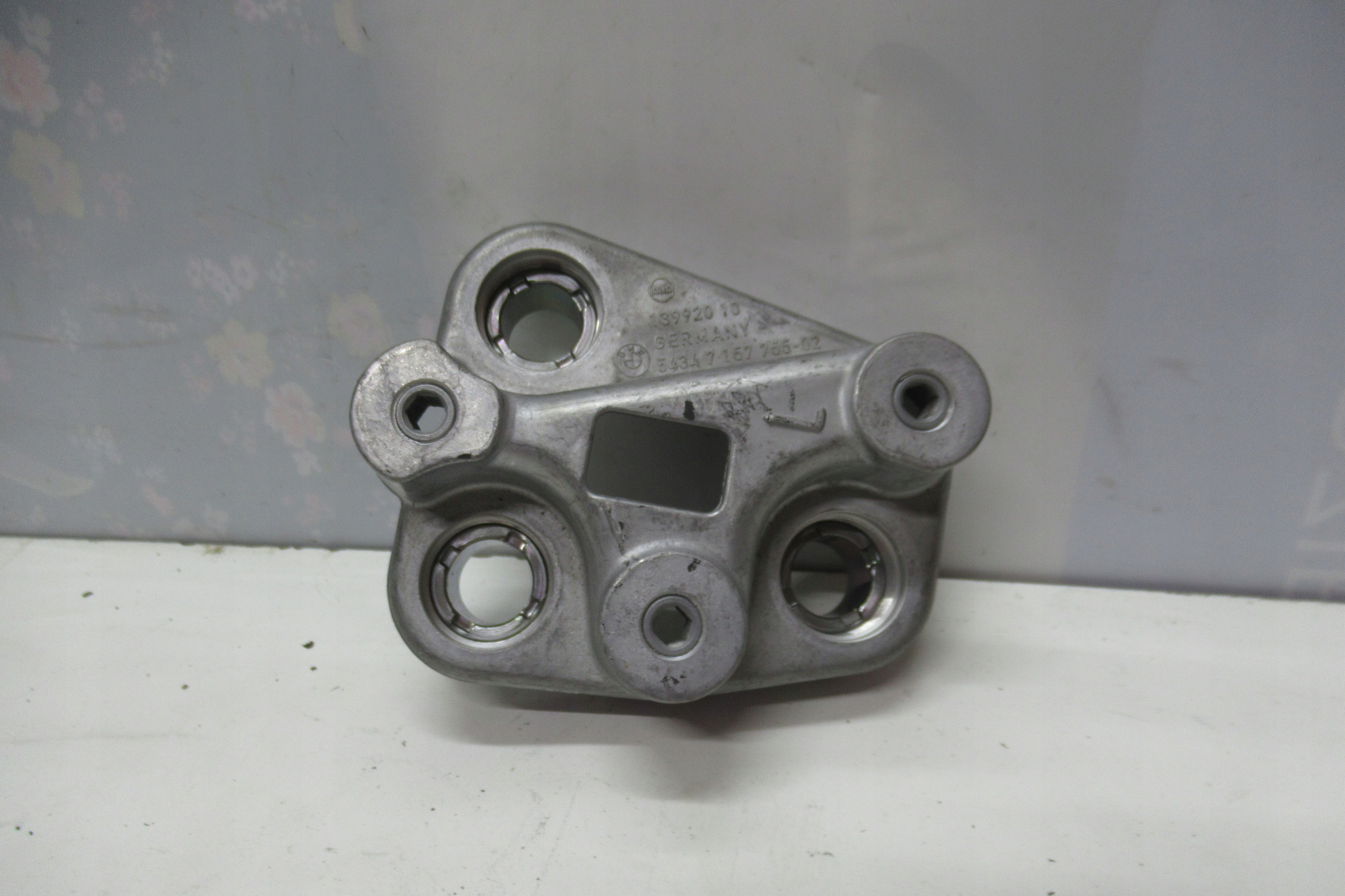 BMW E93 07R bracket LOZYSKA roofs left 7157755