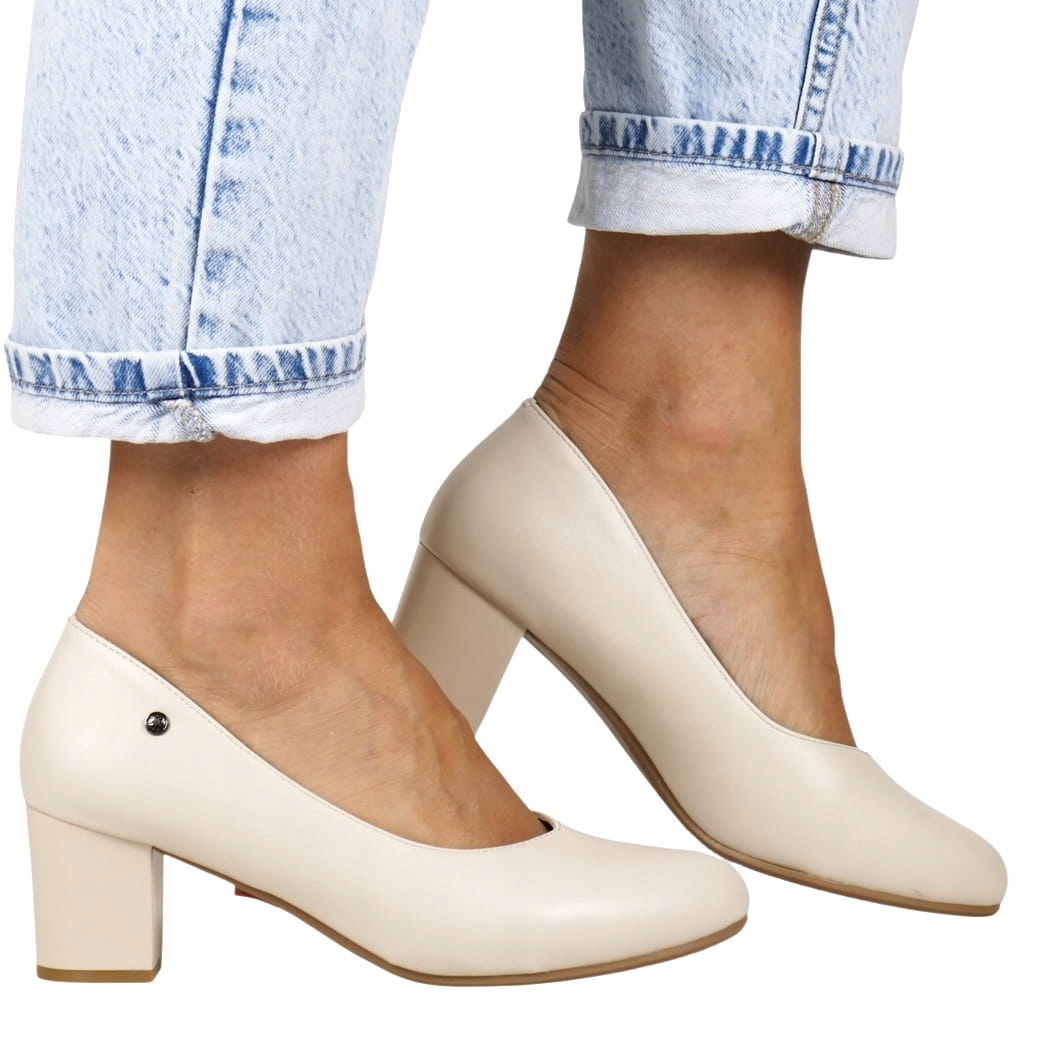 iButy Čelovka Na Kostce Sloupku Stabilní Pohodlné Béžové Svaté Přijímání Svatební Hostina Top