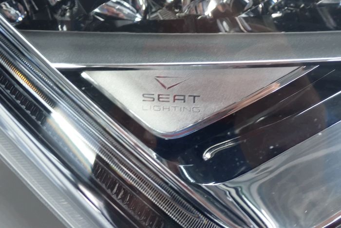 SEAT ATECA FULL LED 16-21 reflektor right light right 576941008D