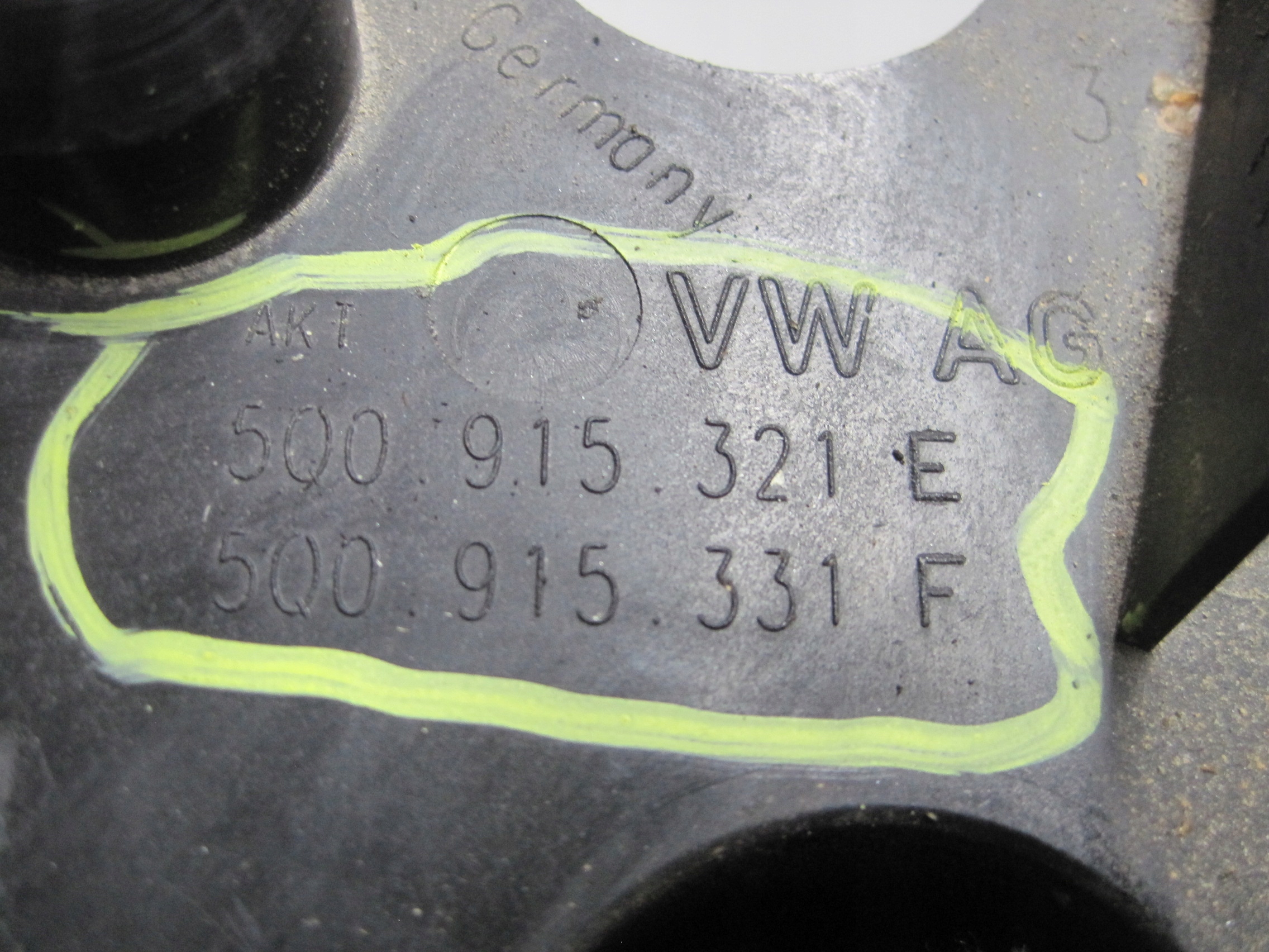 Porta per batteria VW 5Q0915321E 5Q0915331F