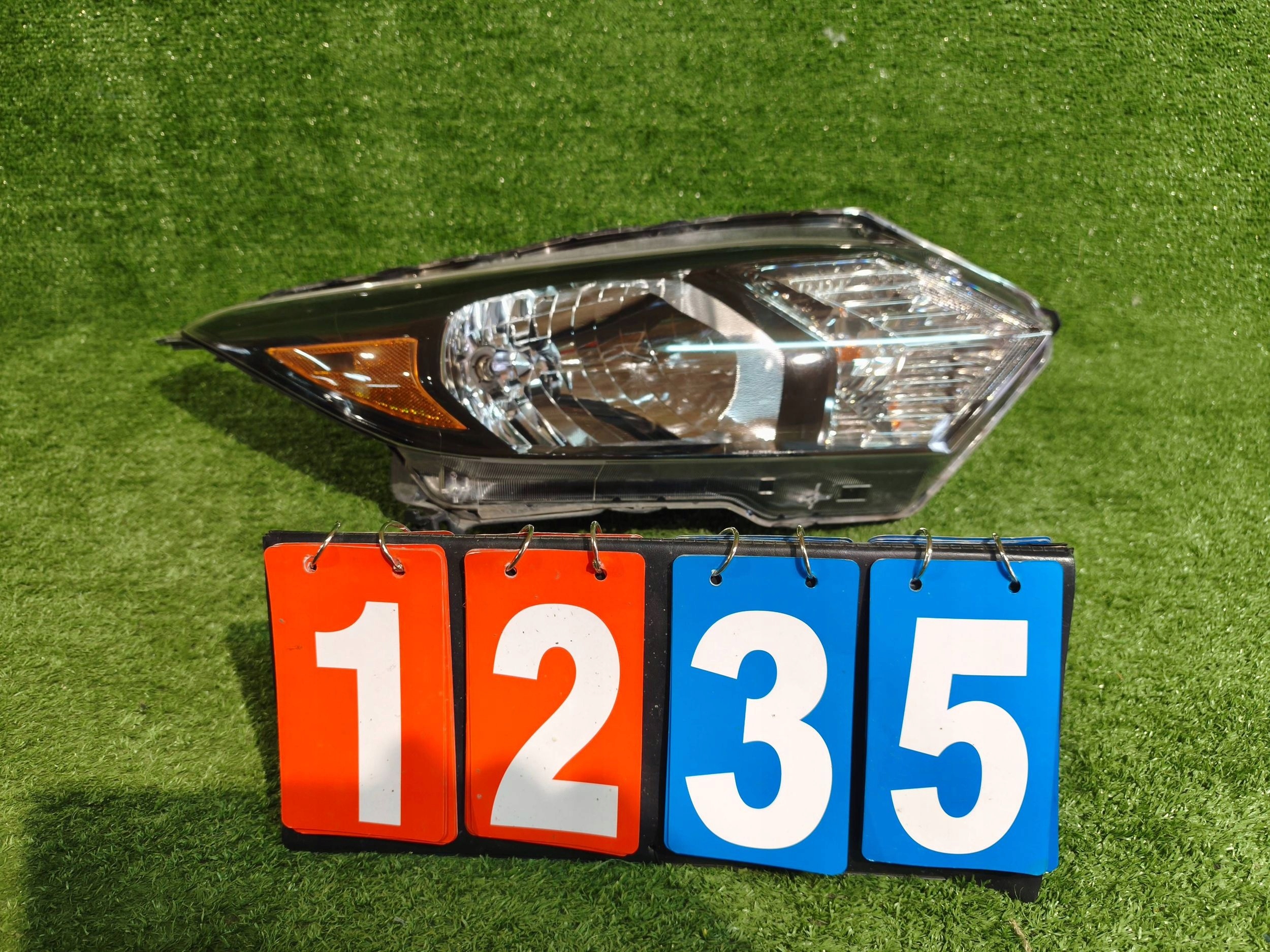 REFLEKTOR right front HONDA HR-V HRV 15- USA NR.1235