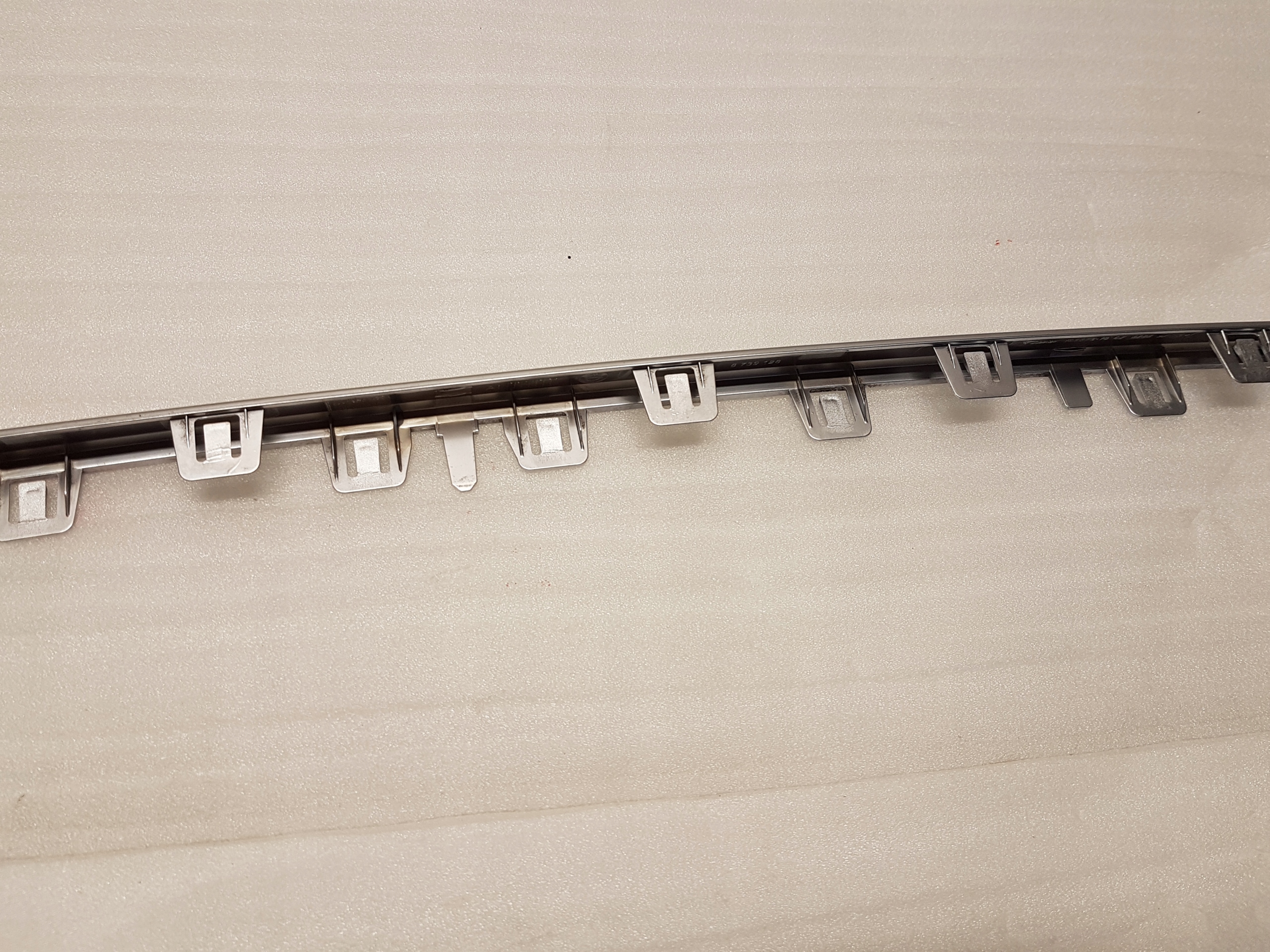 decorative trim central BMW 2 U06 8739128