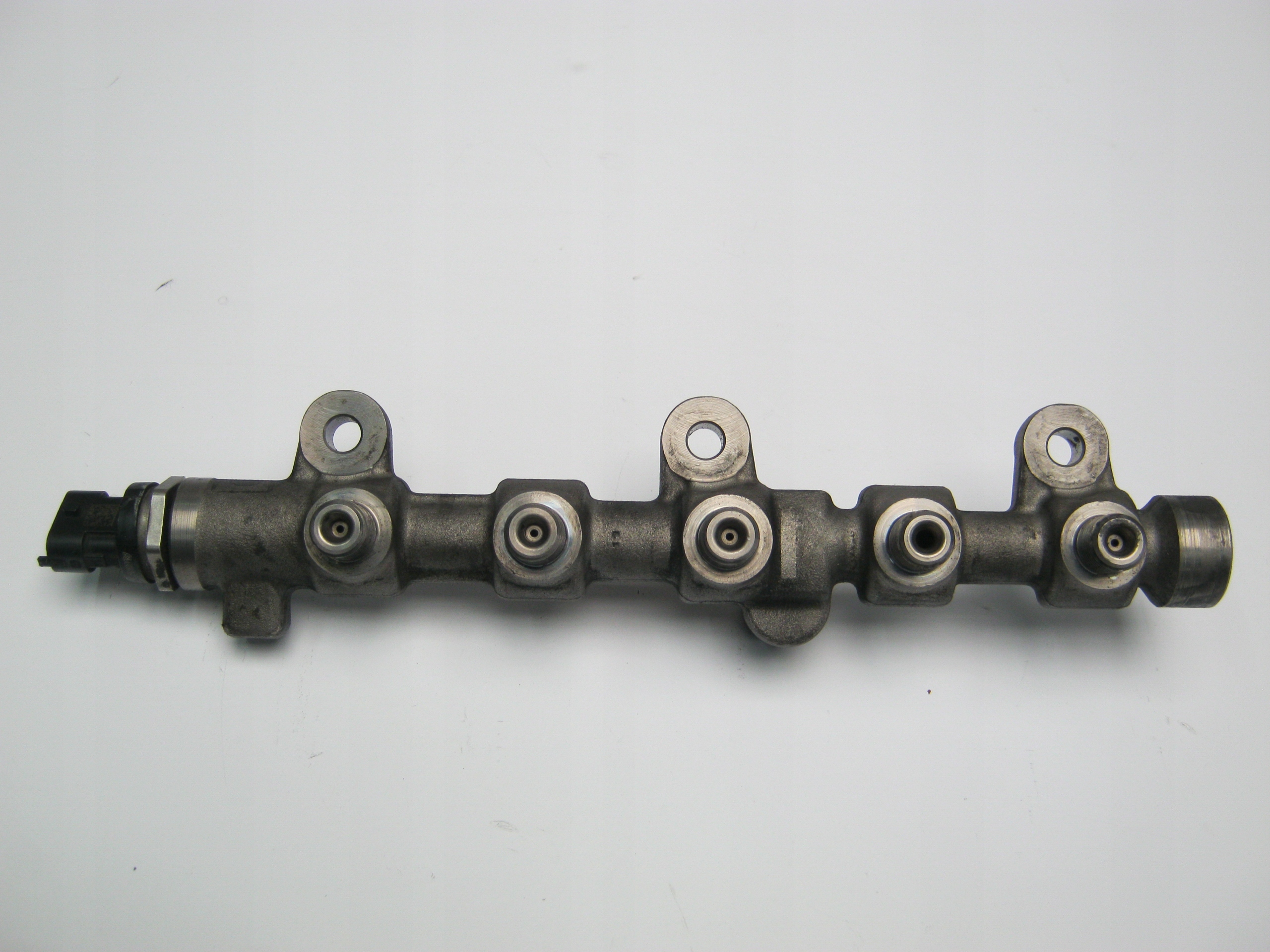 Rampe injection TRAFIC VIVARO 2.0 DCI 0445214196