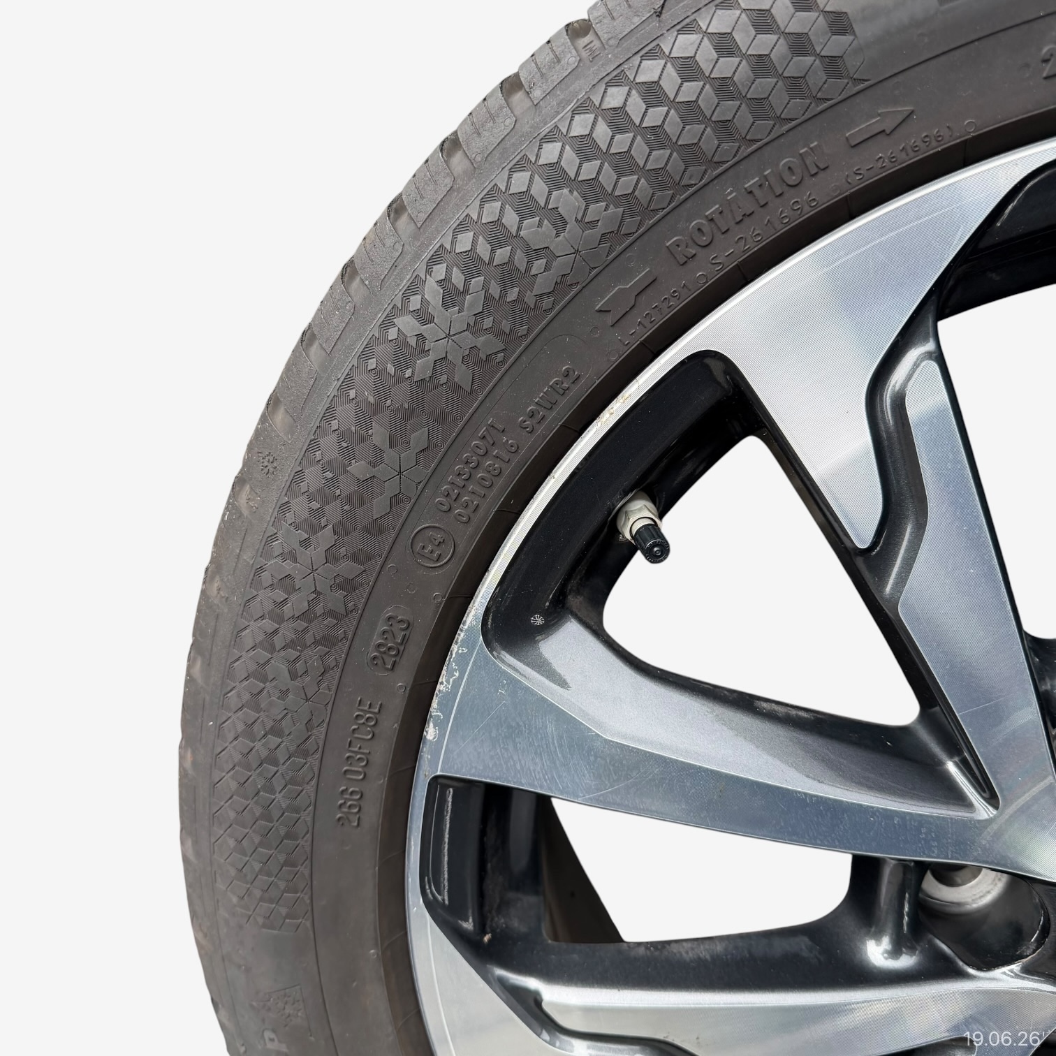 discs wheels tyres TOYOTA C-HR II CONTINENTAL 225/50/18" 6MM winter M+S
