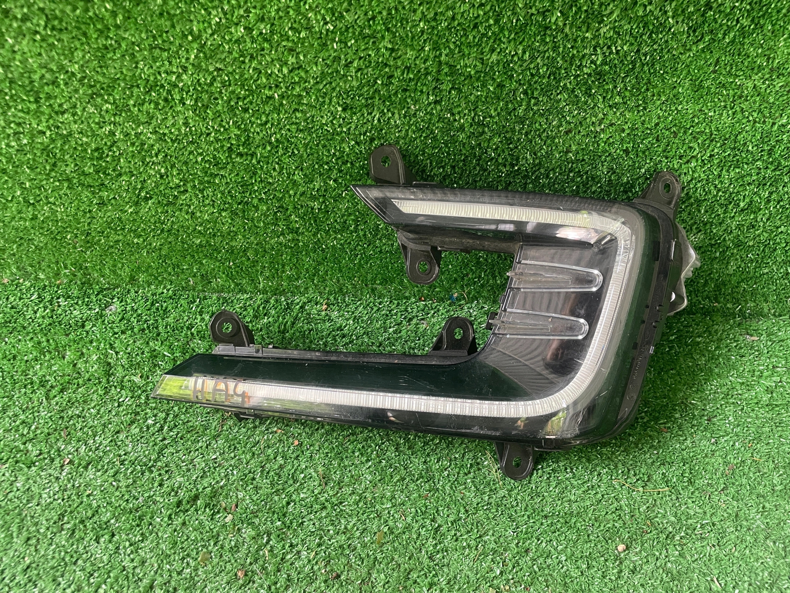 VOLKSWAGEN PASSAT B8 NEBELSCHEINWERFER LED LINKS 3G0941055A