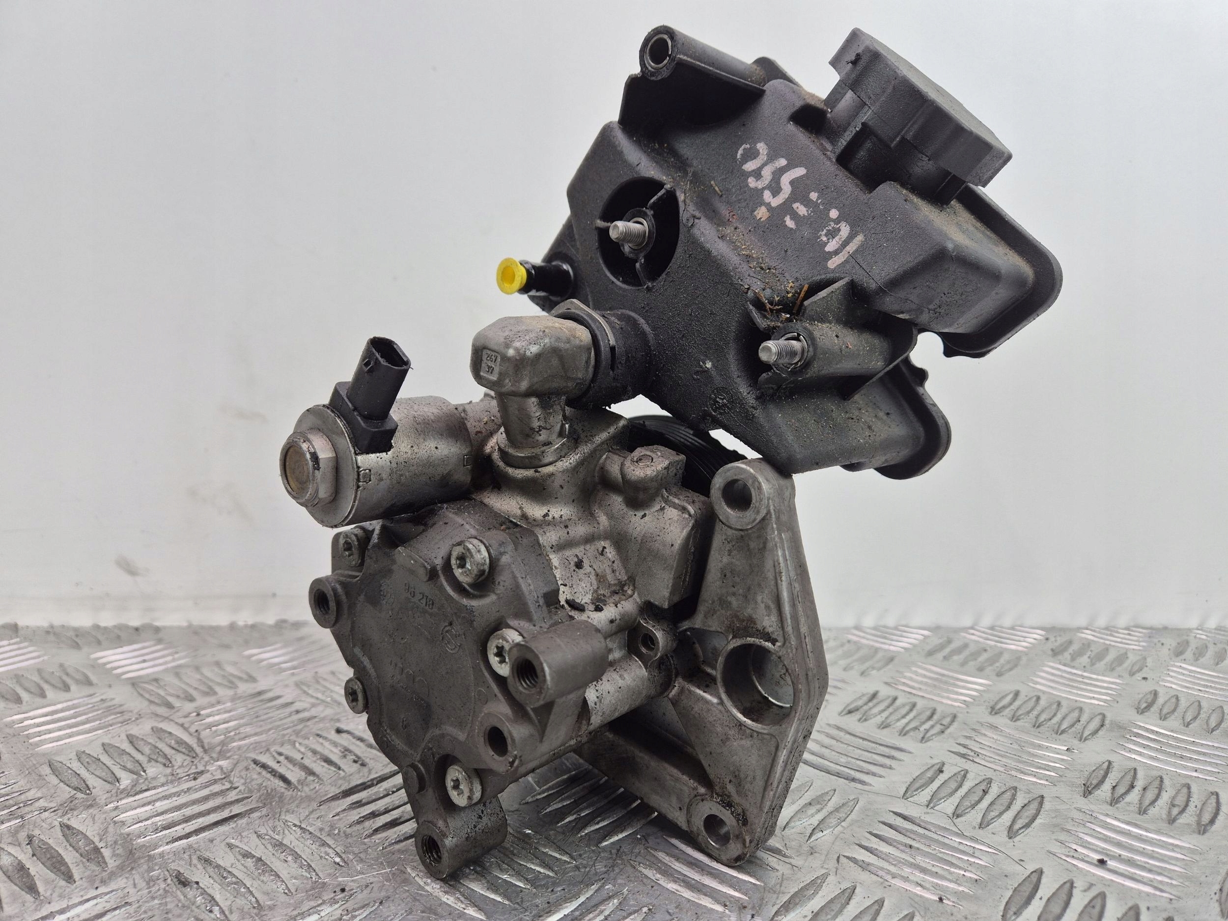 Mercedes E500 W212 servo pump 0064664401 273.971