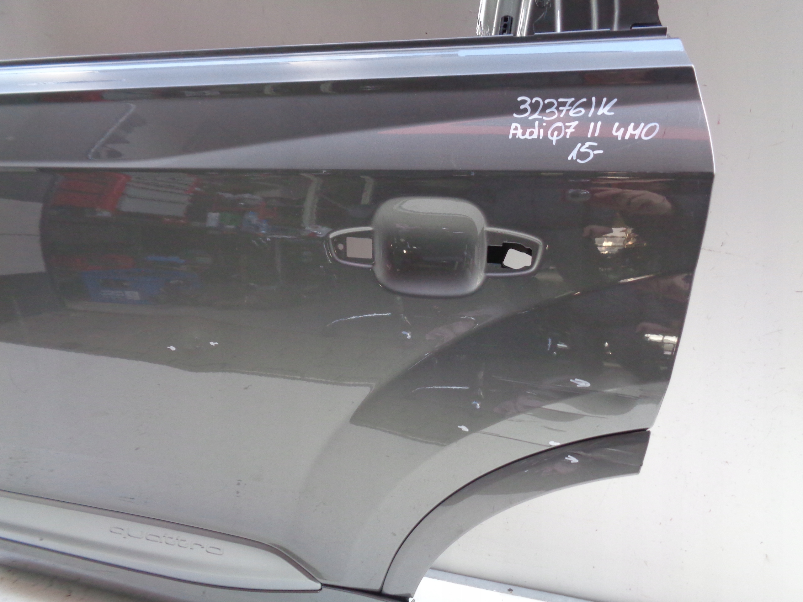 door left rear. AUDI Q7 II 4M 4M0 15- NR 32376