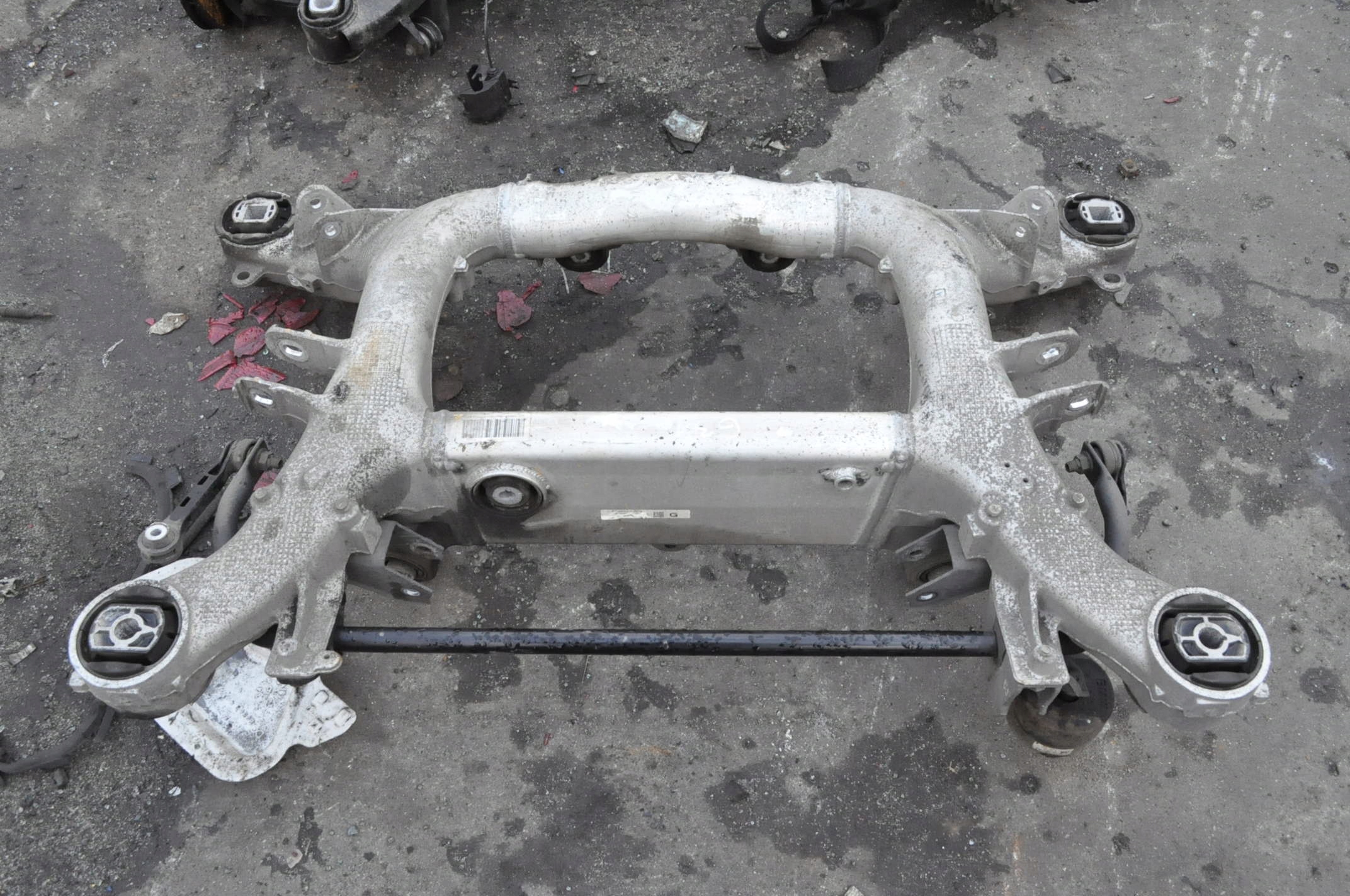 BMW 5 G31 SANKI BELKA ZAWIESZENIA TYŁ