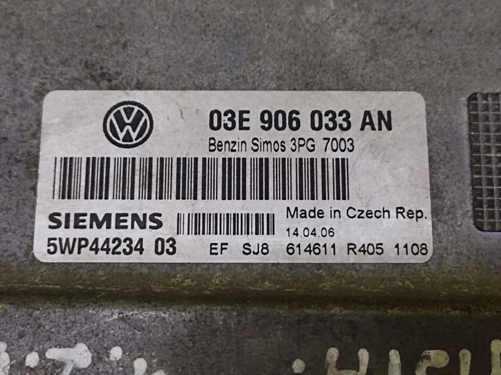 SKODA FABIA e 1.2 Centralina Motore 03E906033AN