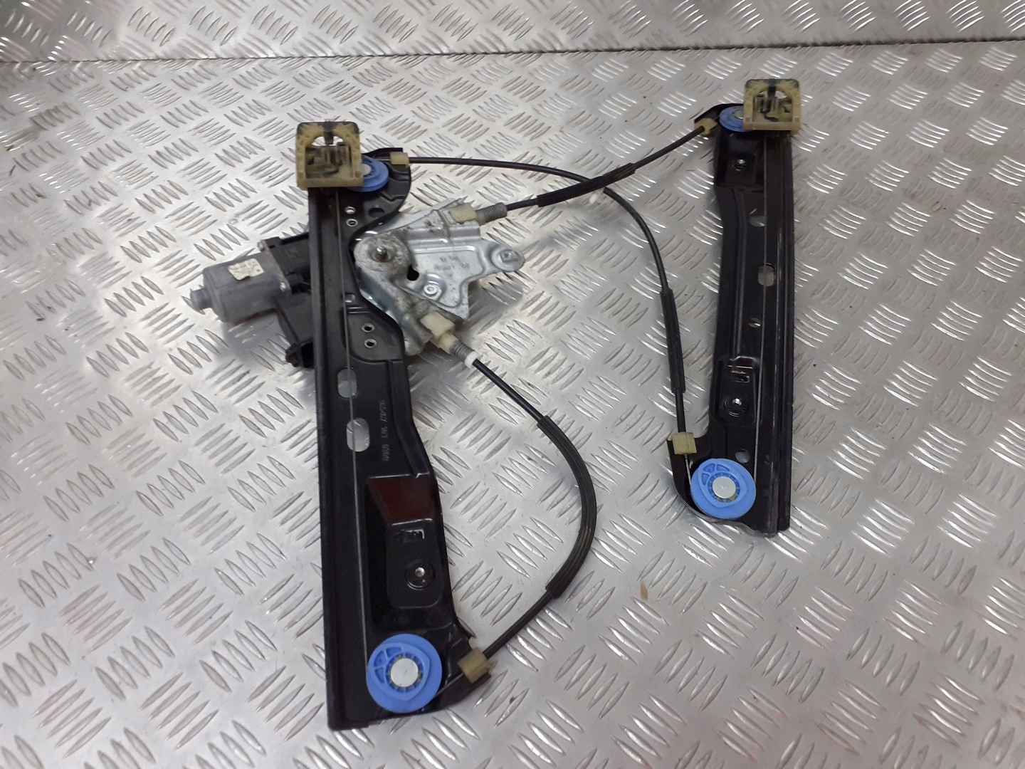 MECHANIZM SZYBY LEWY PRZÓD OPEL INSIGNIA A 2.0T Producent części OPEL