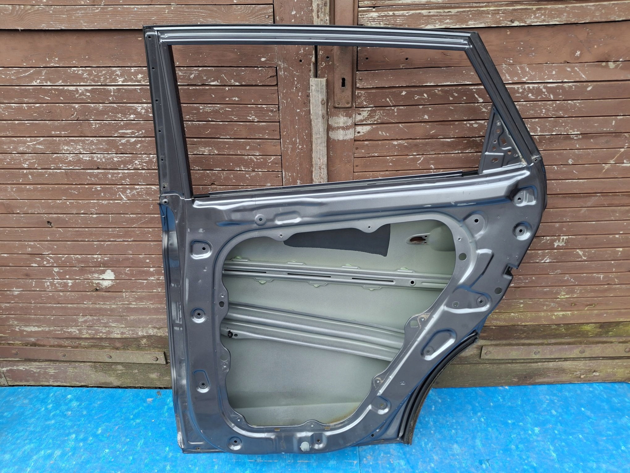 door right rear. HYUNDAI TUCSON III 2015R->