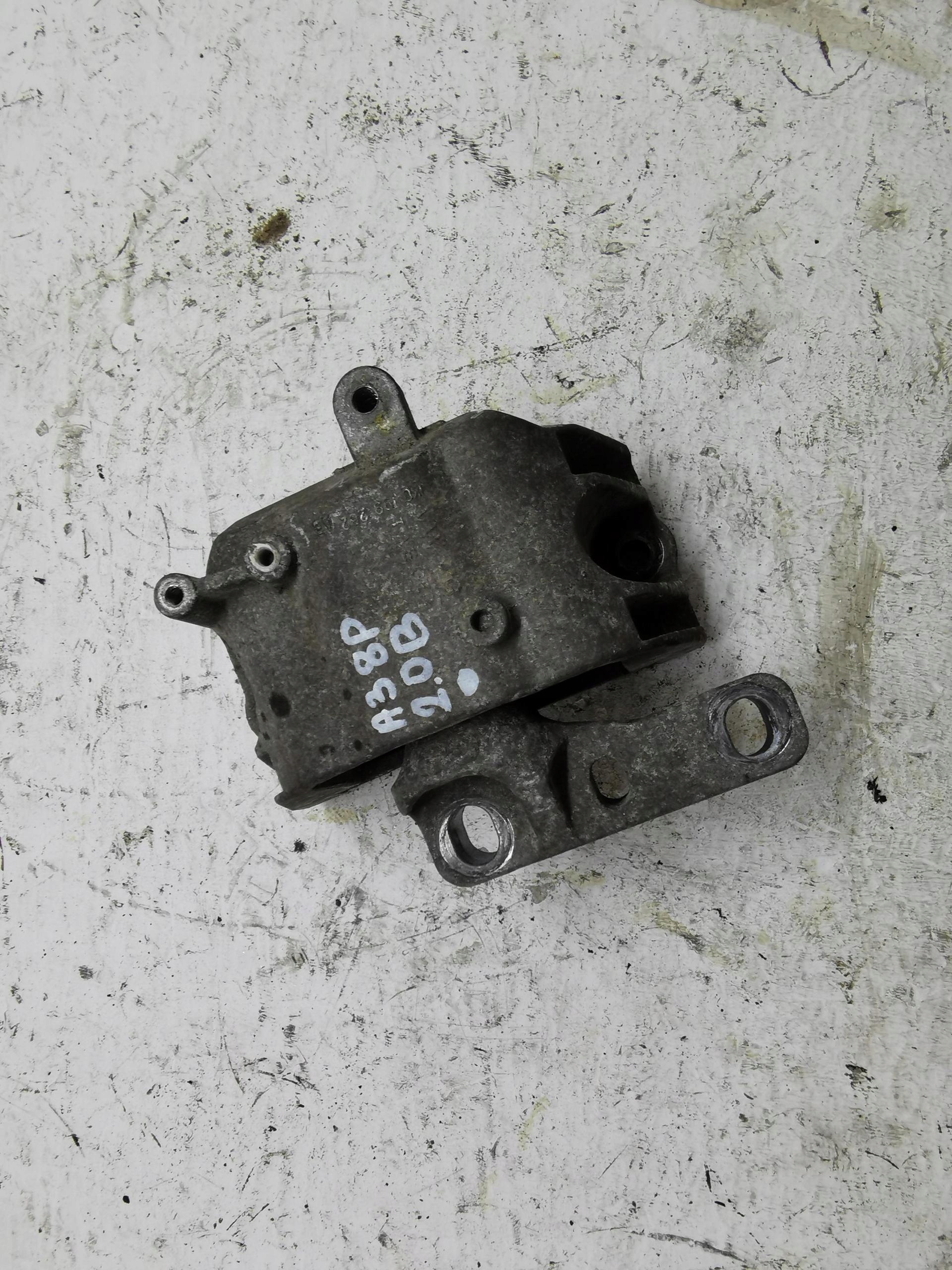 holder engine mount AUDI A3 8P 2.0 FSI 03-12