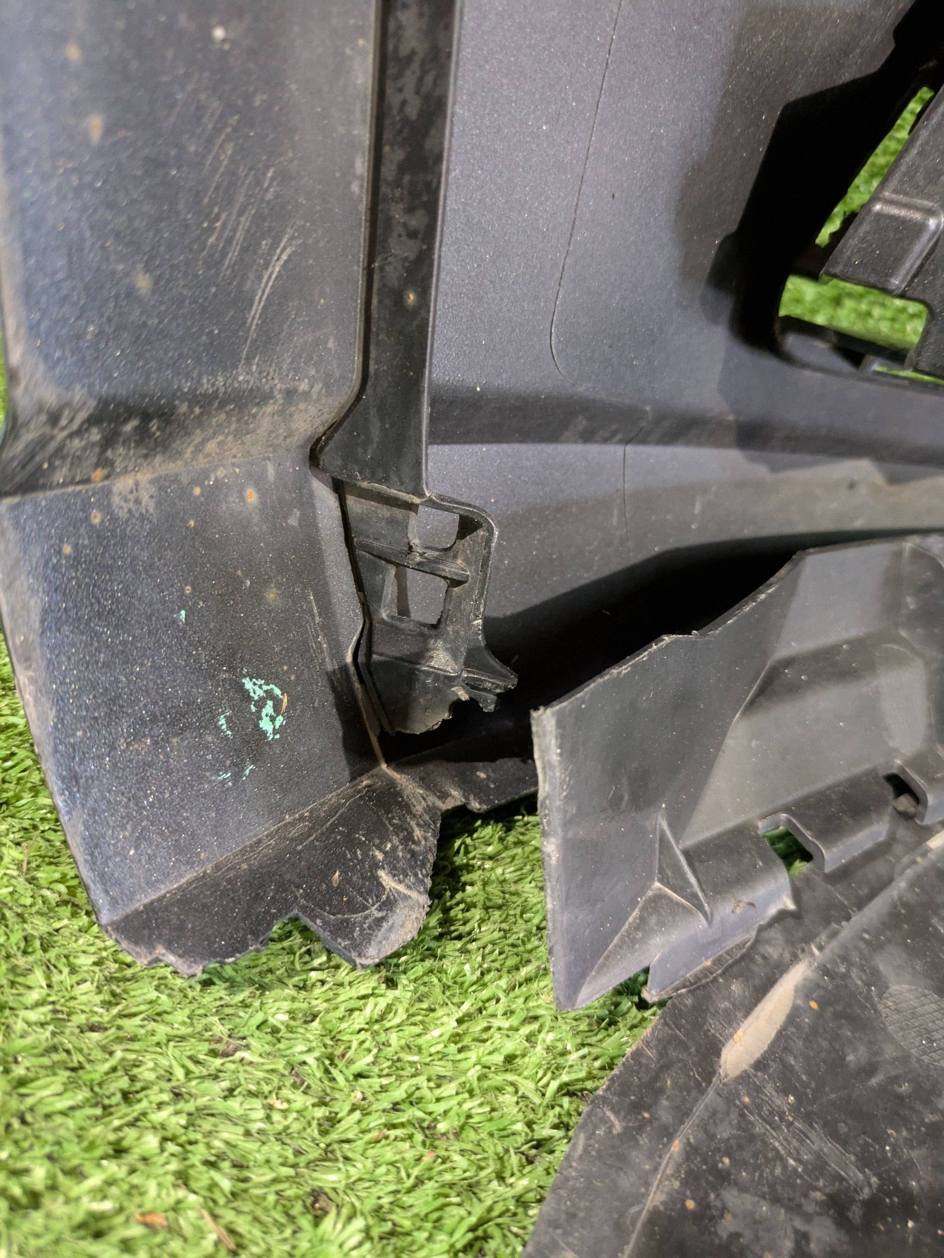 front bumper front SEAT IBIZA V 6F0 NR.Z9505
