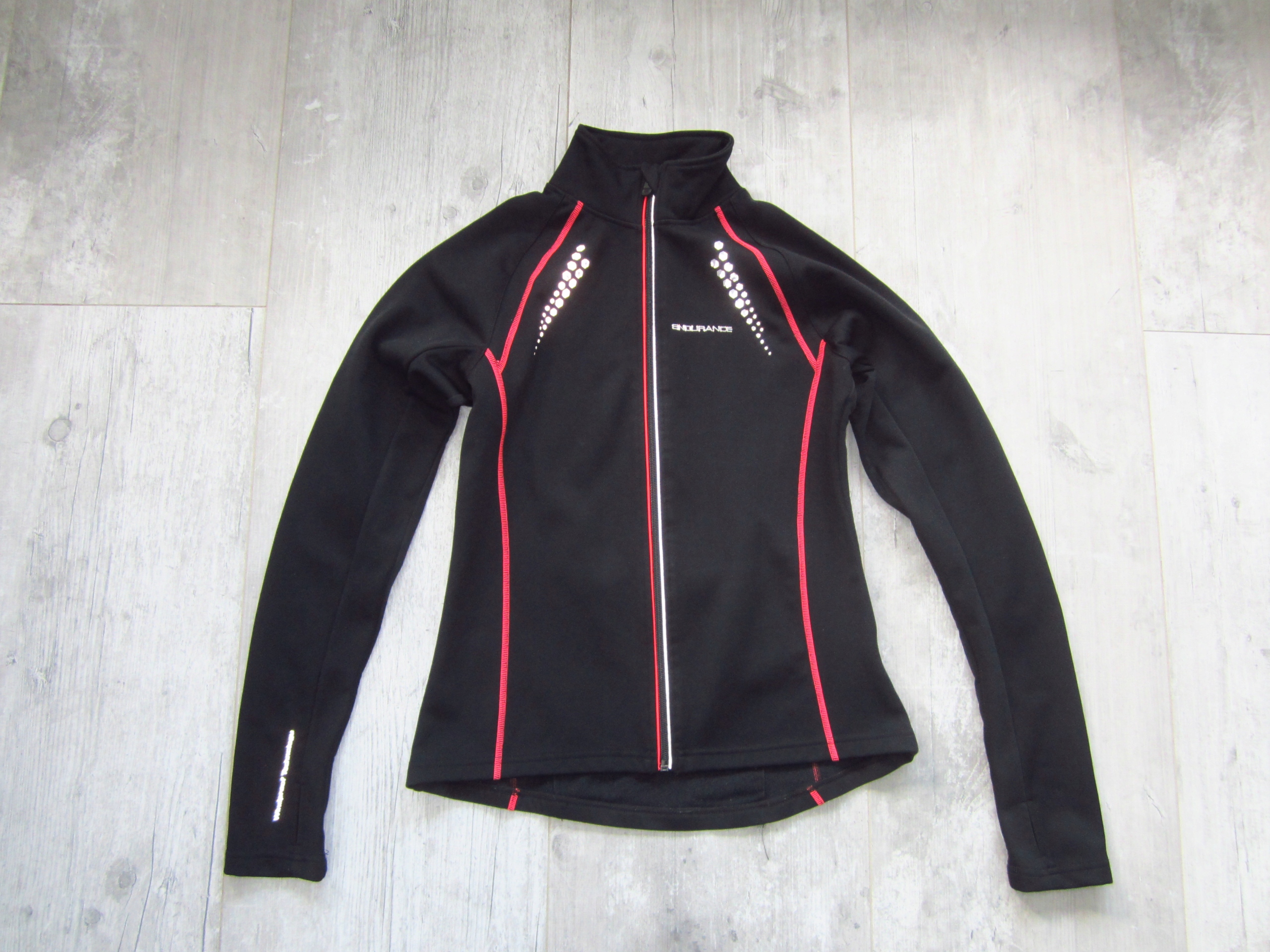 ENDURANCE_M (38)_Running Outwear Kod producenta 11